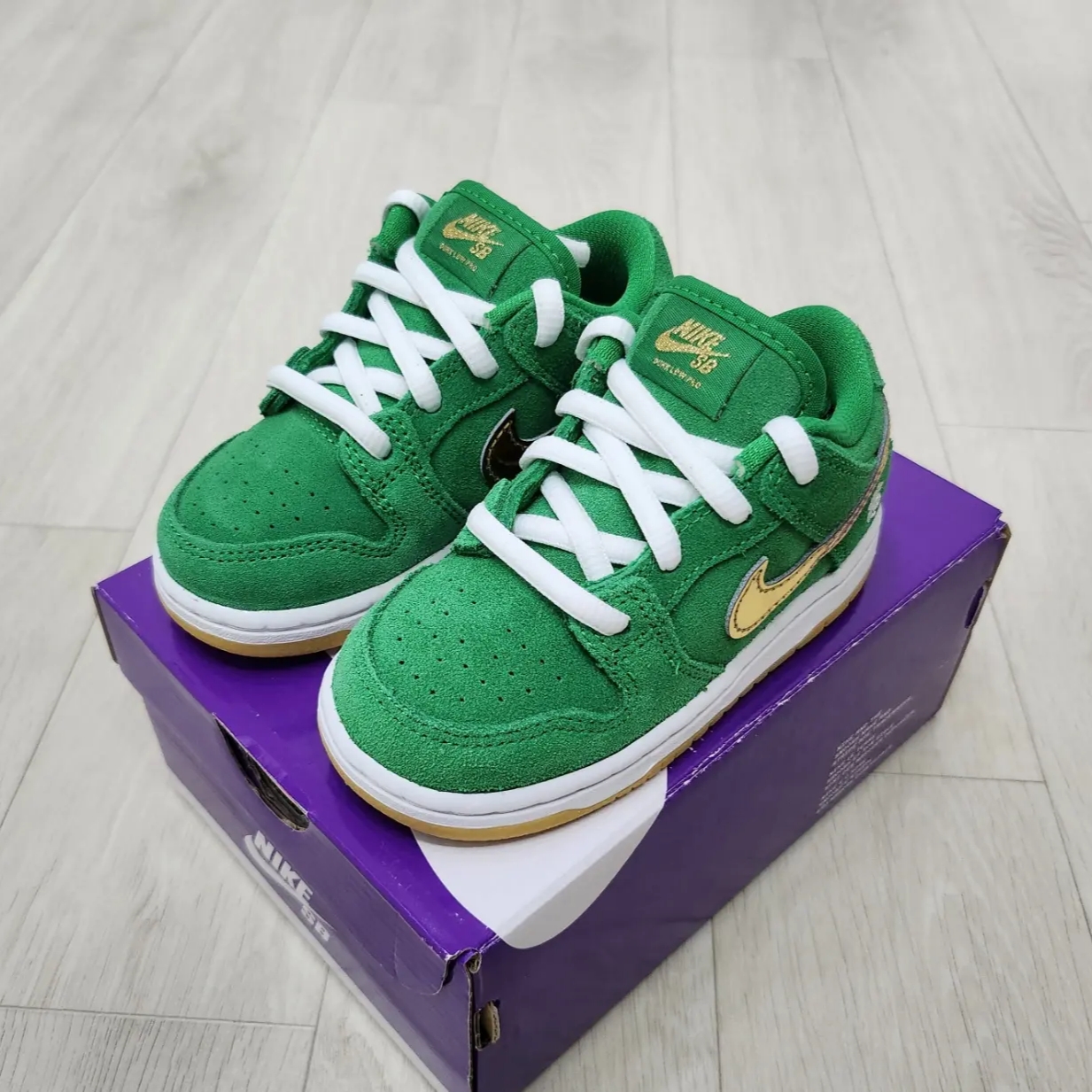 (TD) Nike SB Dunk Low Pro Shamrock 착용 스타일 - 2