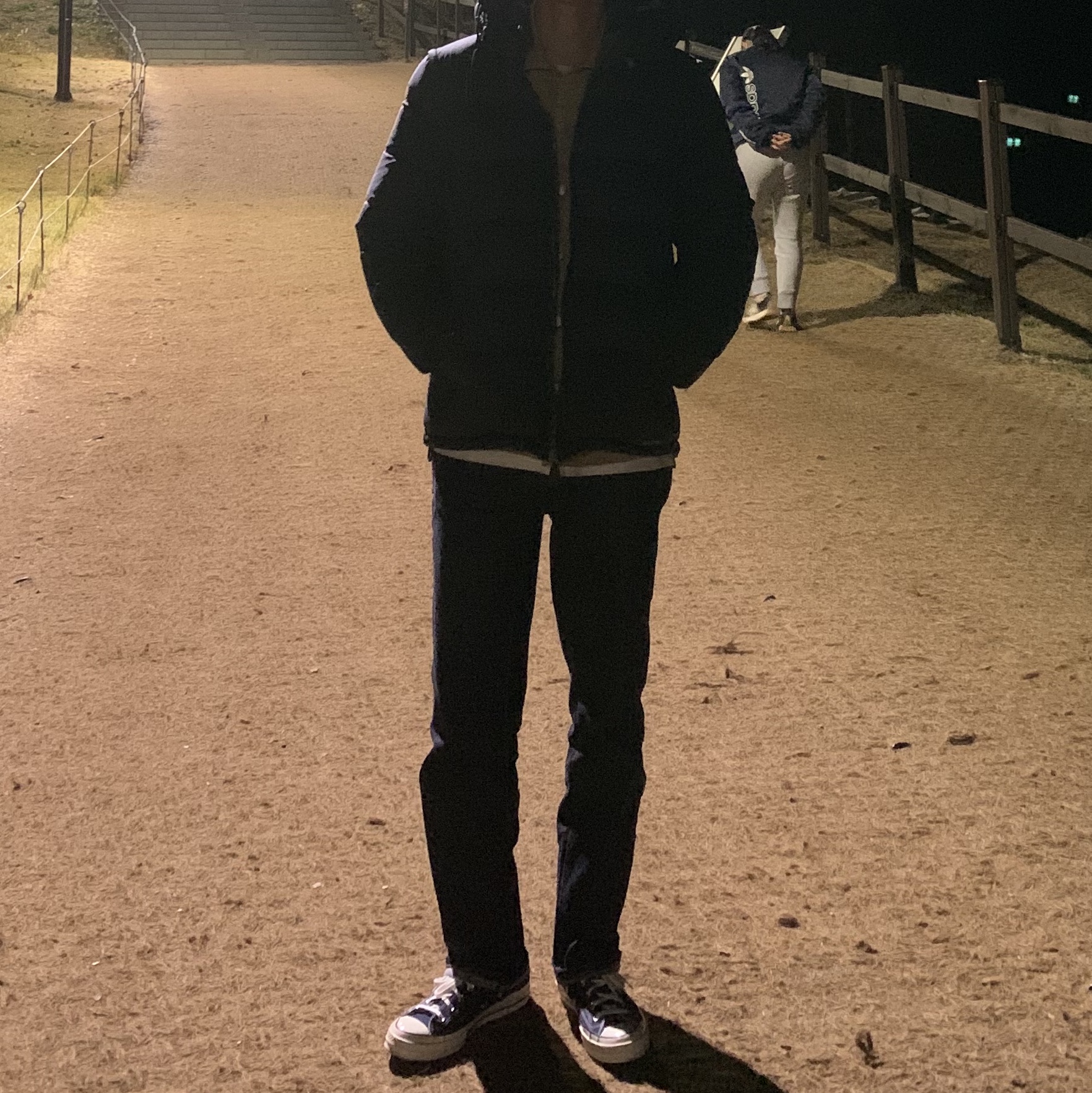 Burberry Detachable Sleeve Hooded Puffer Jacket Black, Converse Chuck 70 Ox Midnight Navy 착용 스타일