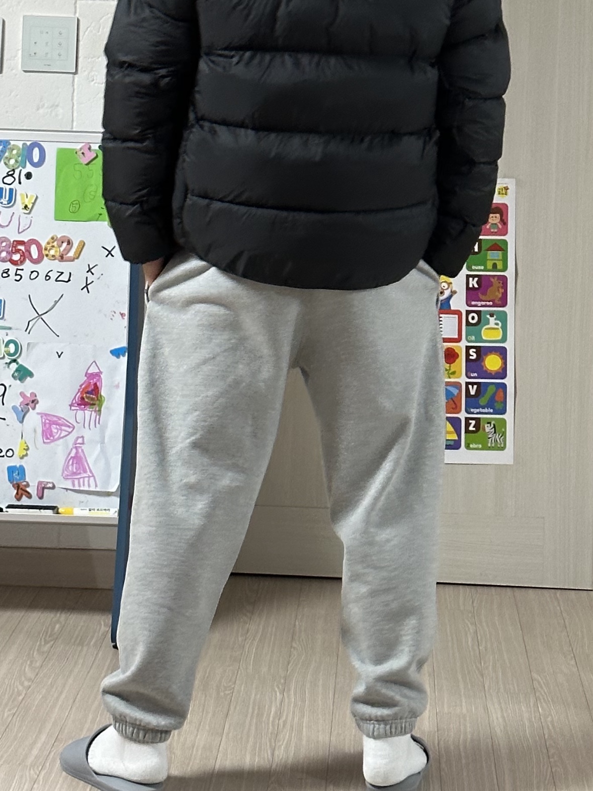 Nike ACG Therma-Fit ADV Lunar Lake Puffer Jacket Black - Asia, Nike NRG Solo Swoosh Fleece Pants Dark Grey Heather - Asia 착용 스타일 - 2