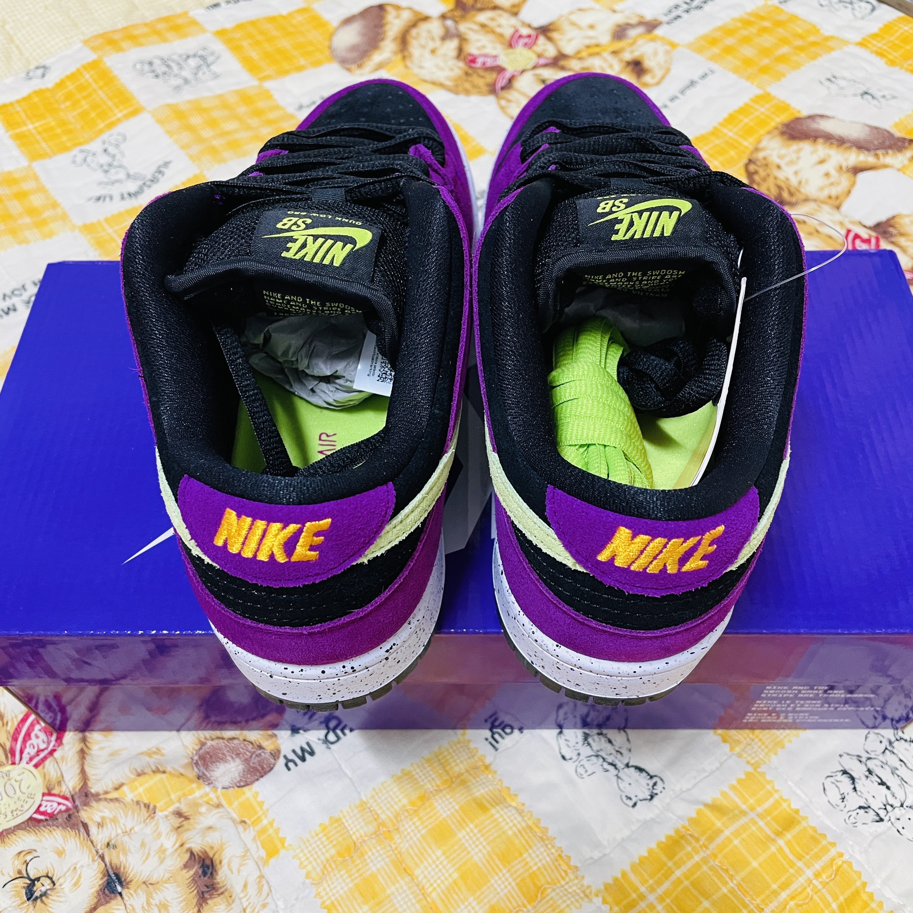 Nike SB Dunk Low Pro Red Plum 착용 스타일 - 5