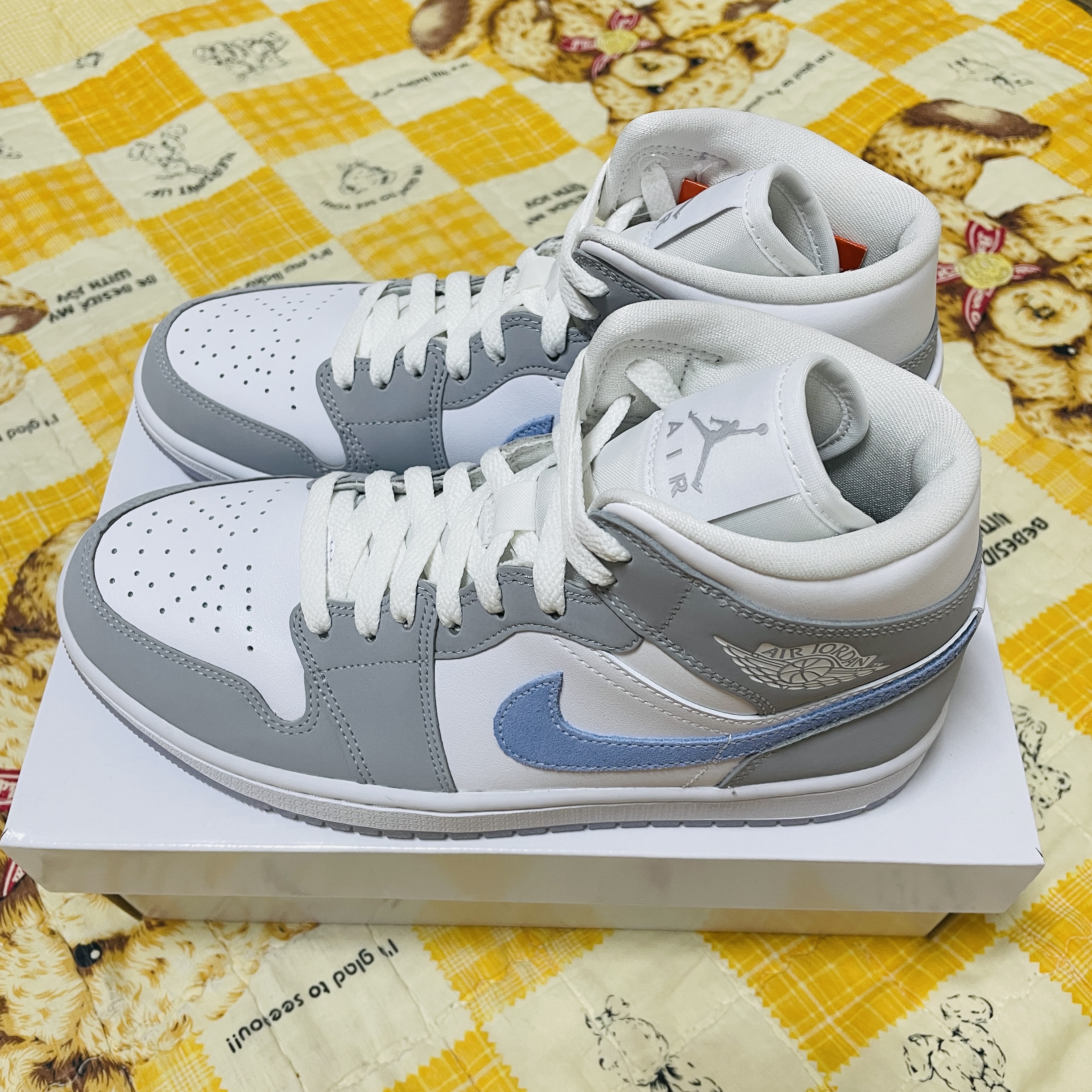 (W) Jordan 1 Mid Wolf Grey 착용 스타일 - 2