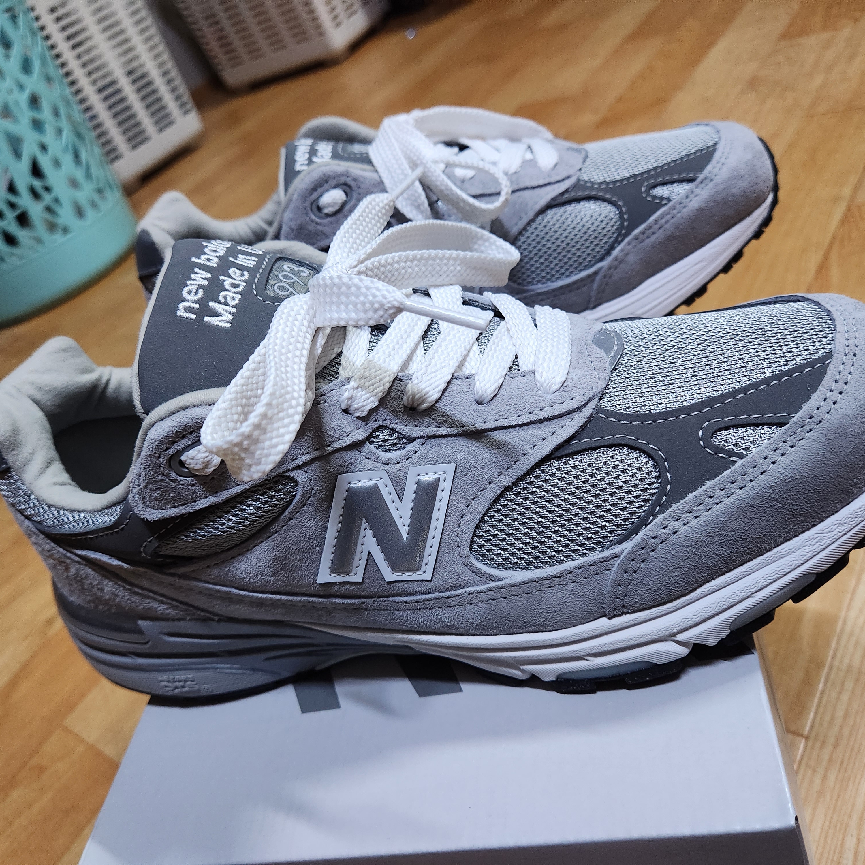 New Balance 993 Made in USA Grey - D Standard 착용 스타일 - 3