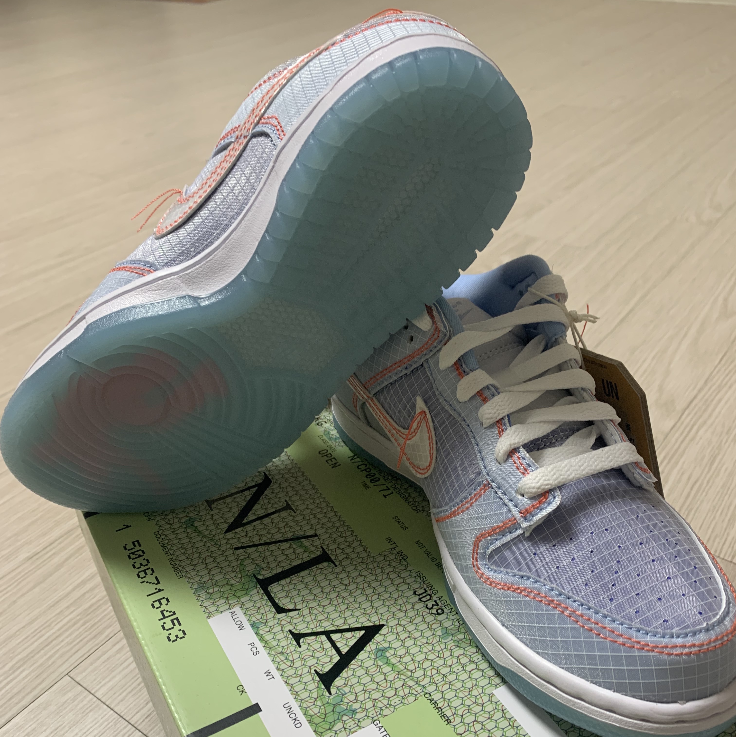 Nike x Union Dunk Low Passport Pack Argon 착용 스타일 - 3
