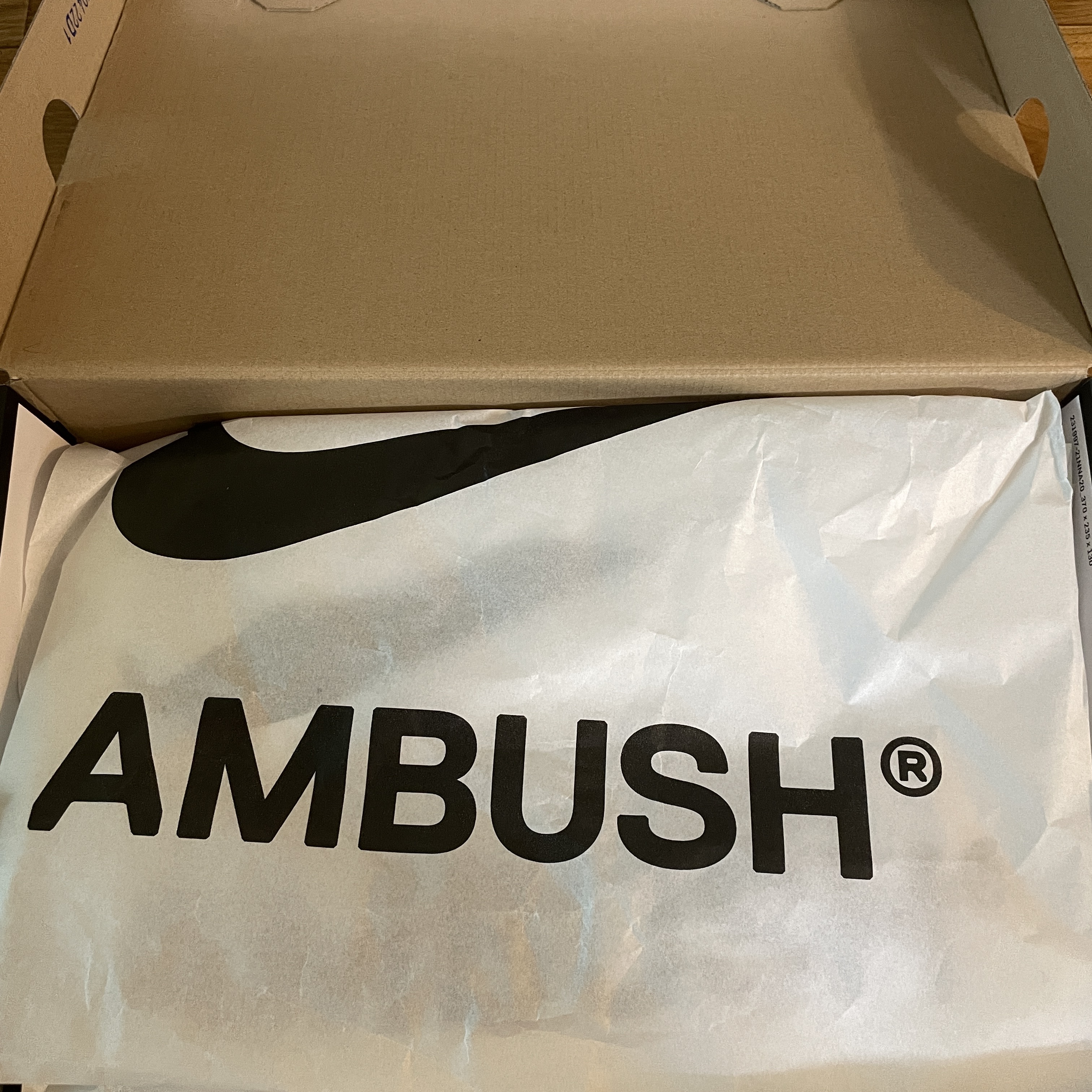 Nike x Ambush Air Force 1 Low SP Pine Green and Citron 착용 스타일 - 3