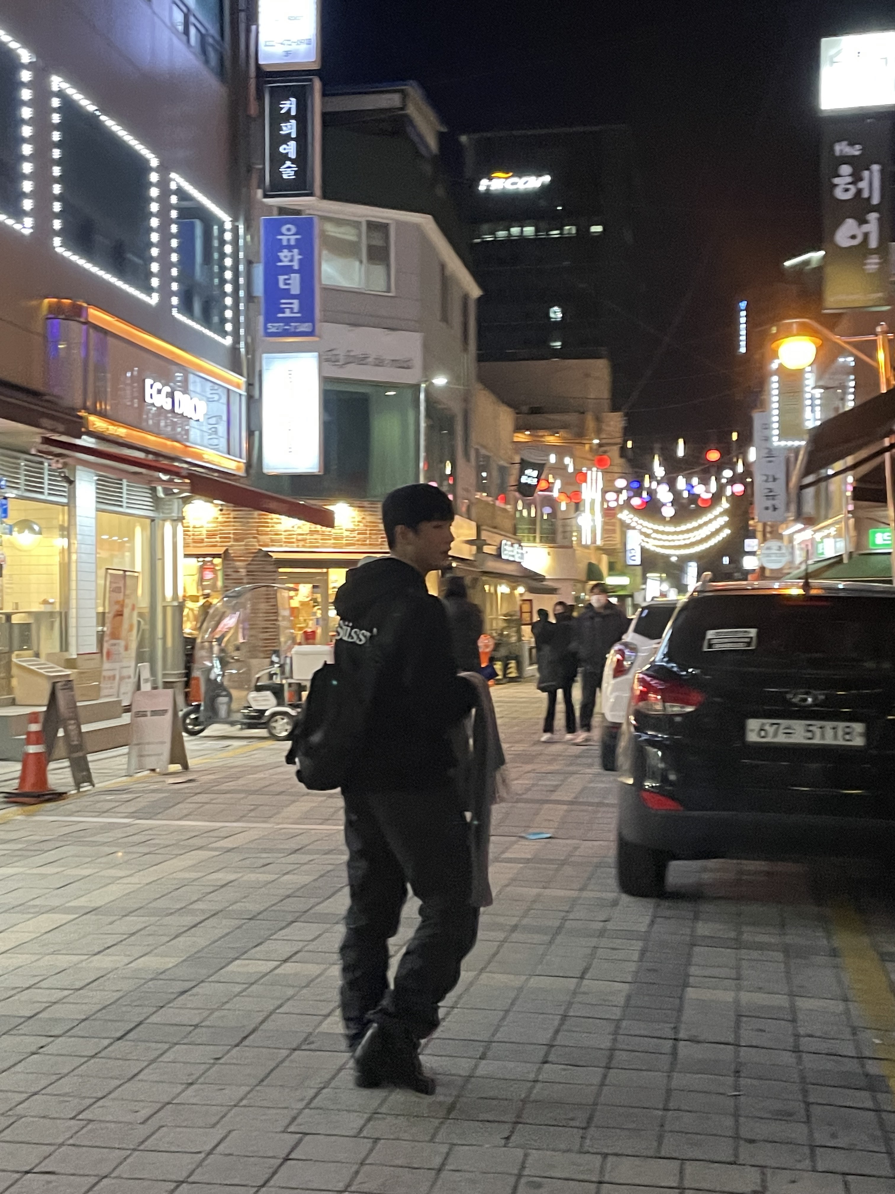 Nike Air Force 1 '07 Low Triple Black 착용 스타일 - 1