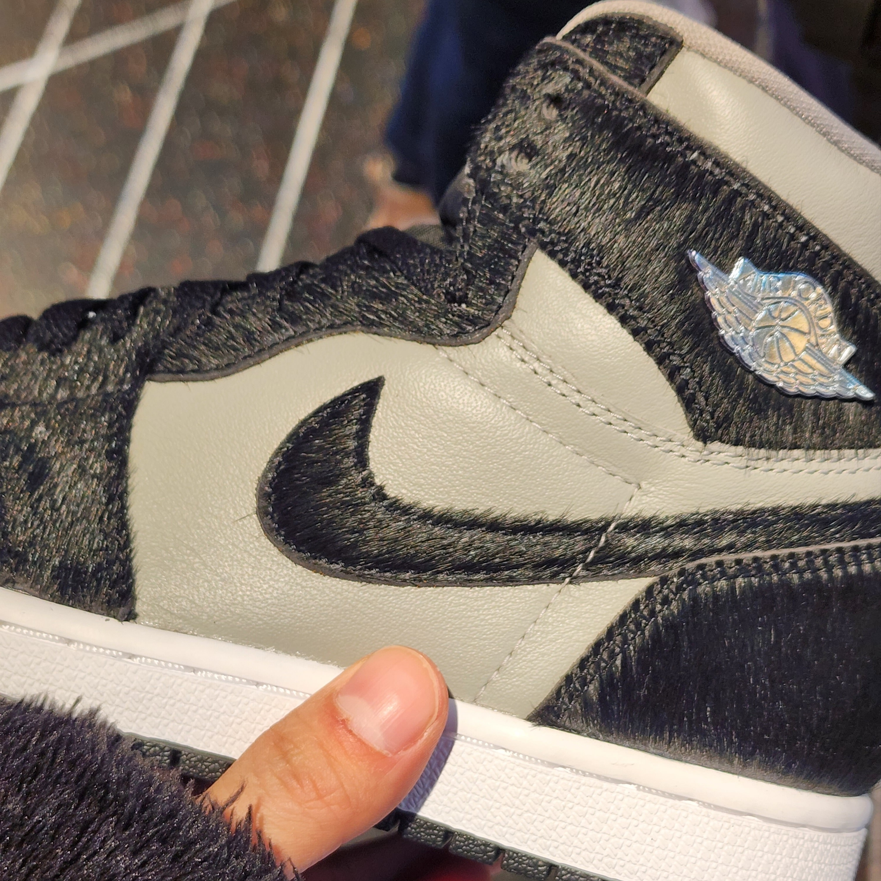 (W) Jordan 1 Retro High OG Medium Grey 착용 스타일