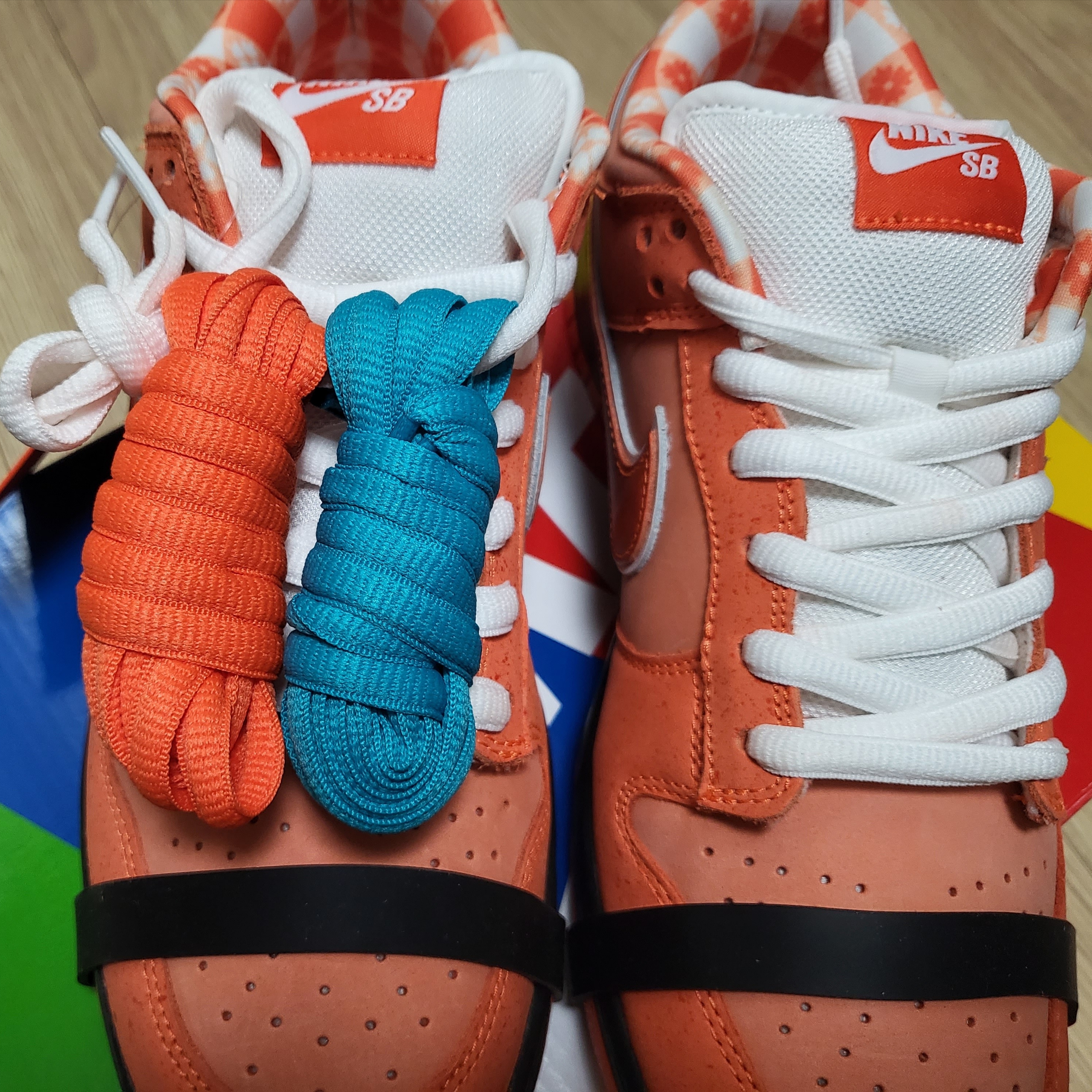 Nike x Concepts SB Dunk Low Orange Lobster (Regular Box) 착용 스타일 - 4