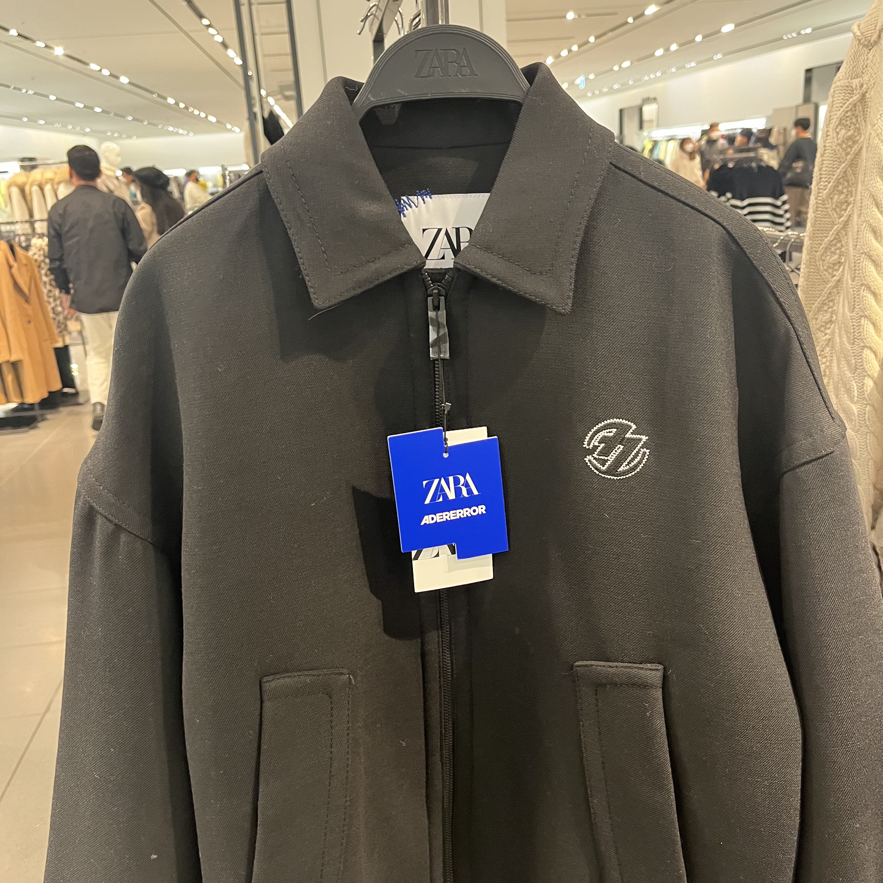 Zara x Ader Error Oversize Collar Bomber Jacket Black 착용 스타일