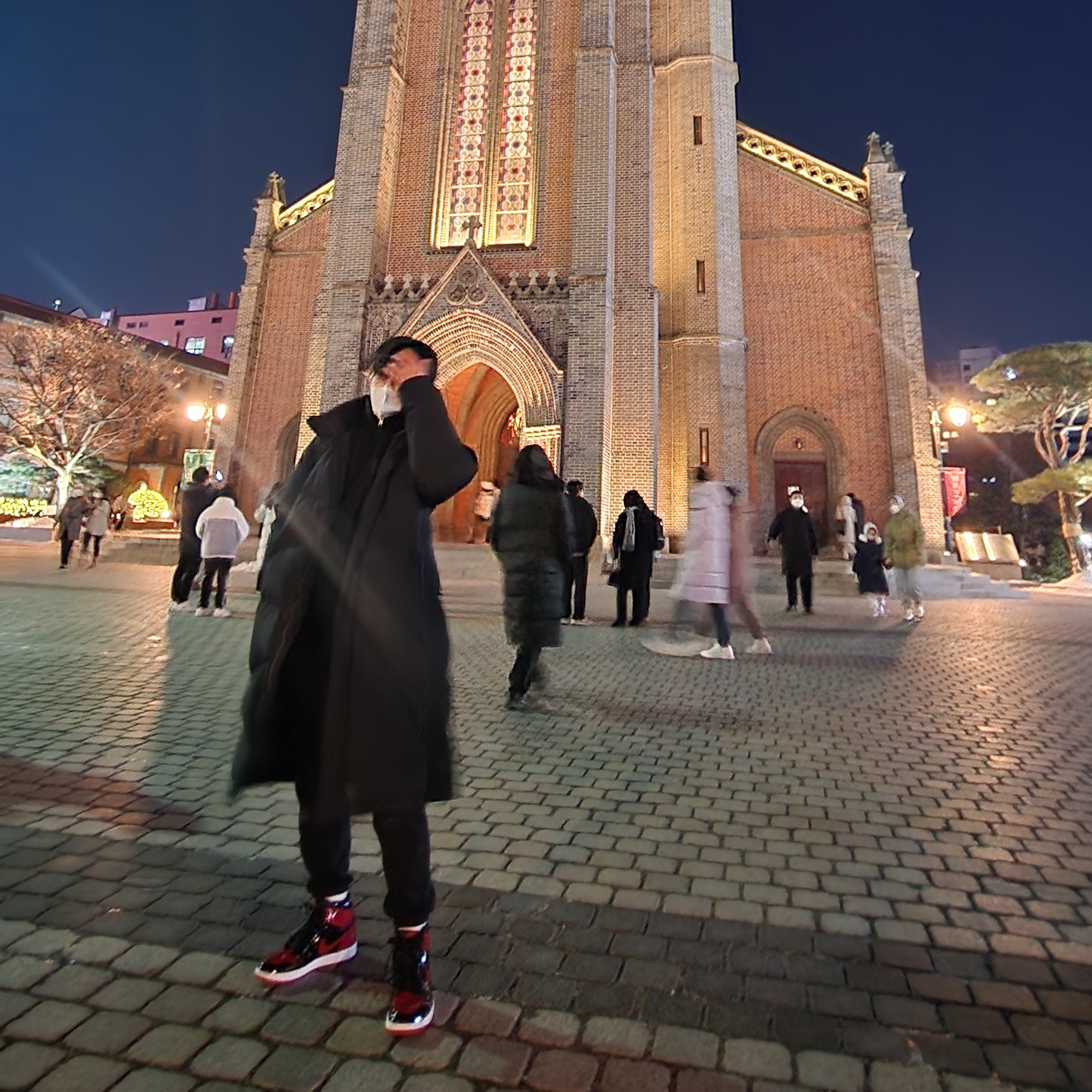 Jordan 1 Retro High OG Patent Bred, Essentials 1977 Crewneck Sweatshirt Iron - 22SS 착용 스타일 - 1