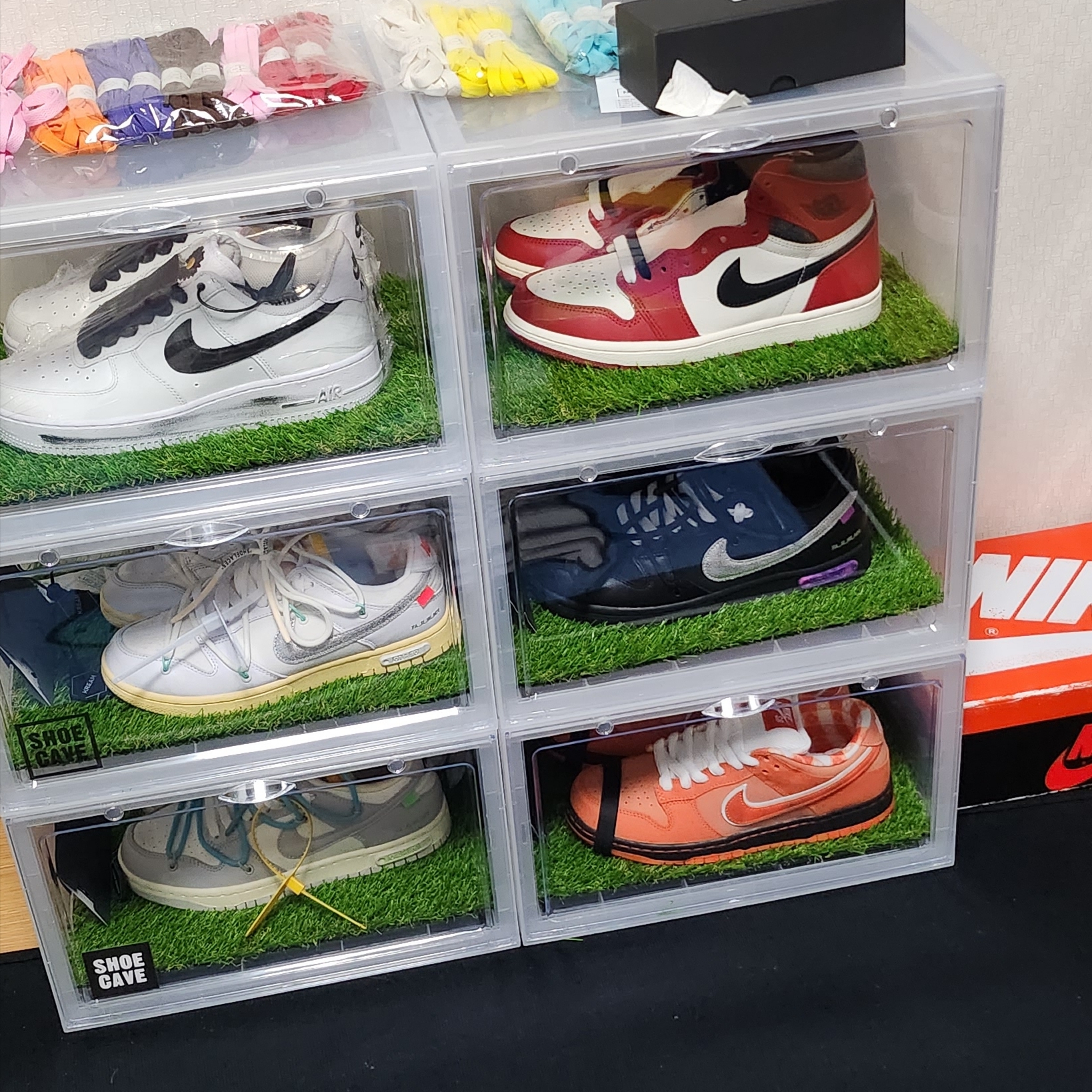 Nike x Concepts SB Dunk Low Orange Lobster (Regular Box), Nike x Peaceminusone Air Force 1 Low Para-Noise 2.0 착용 스타일 - 3