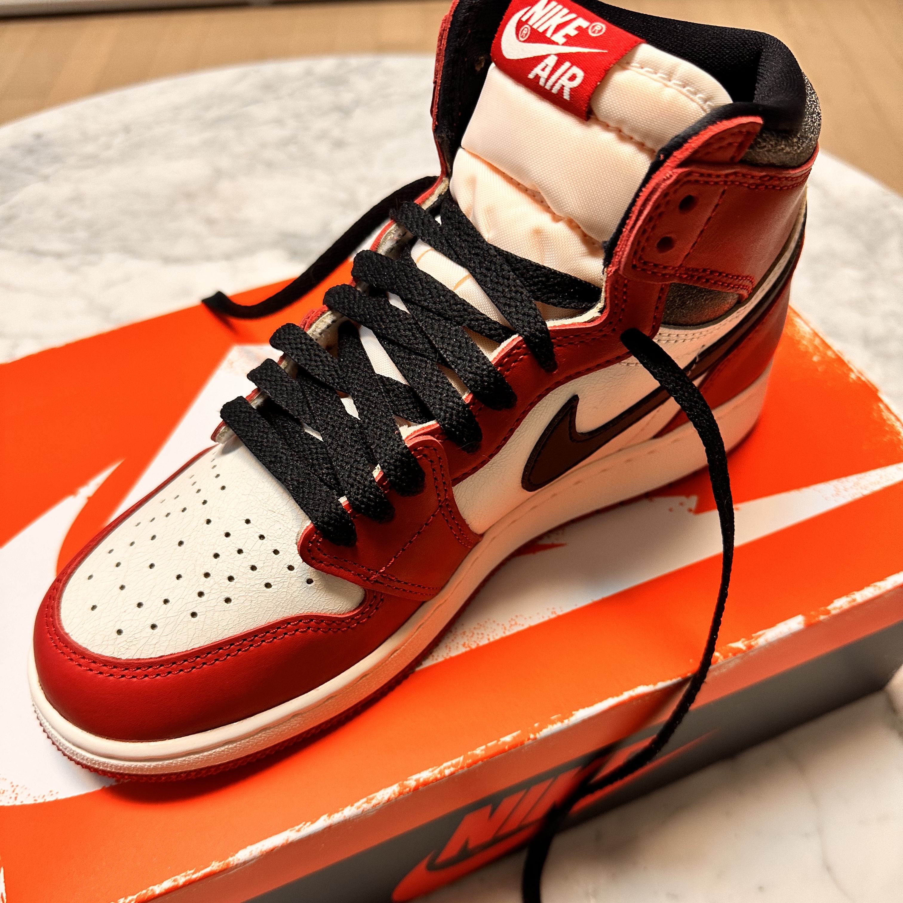 (GS) Jordan 1 Retro High OG Chicago 2022 착용 스타일 - 3