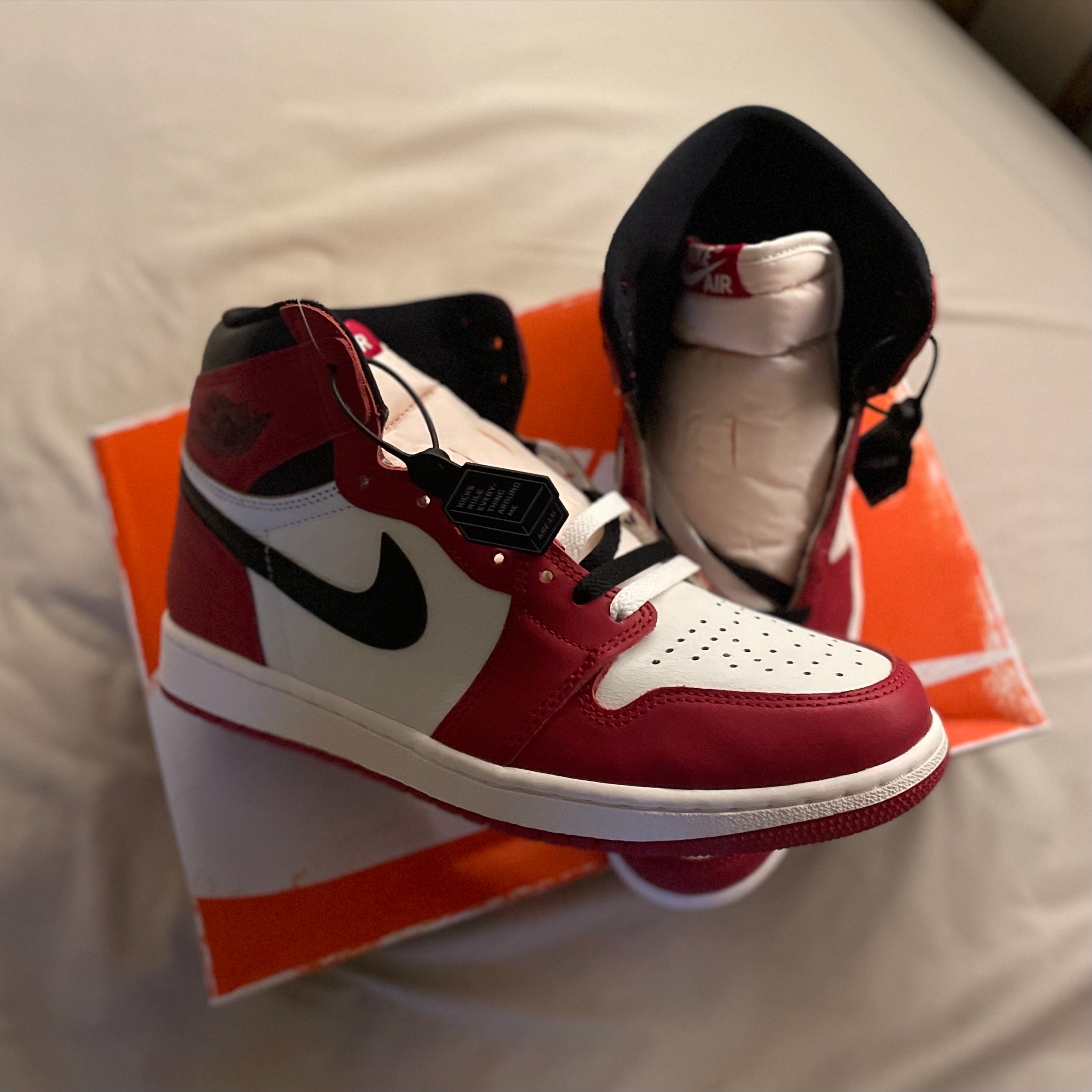 Jordan 1 Retro High OG Chicago 2022 착용 스타일 - 2