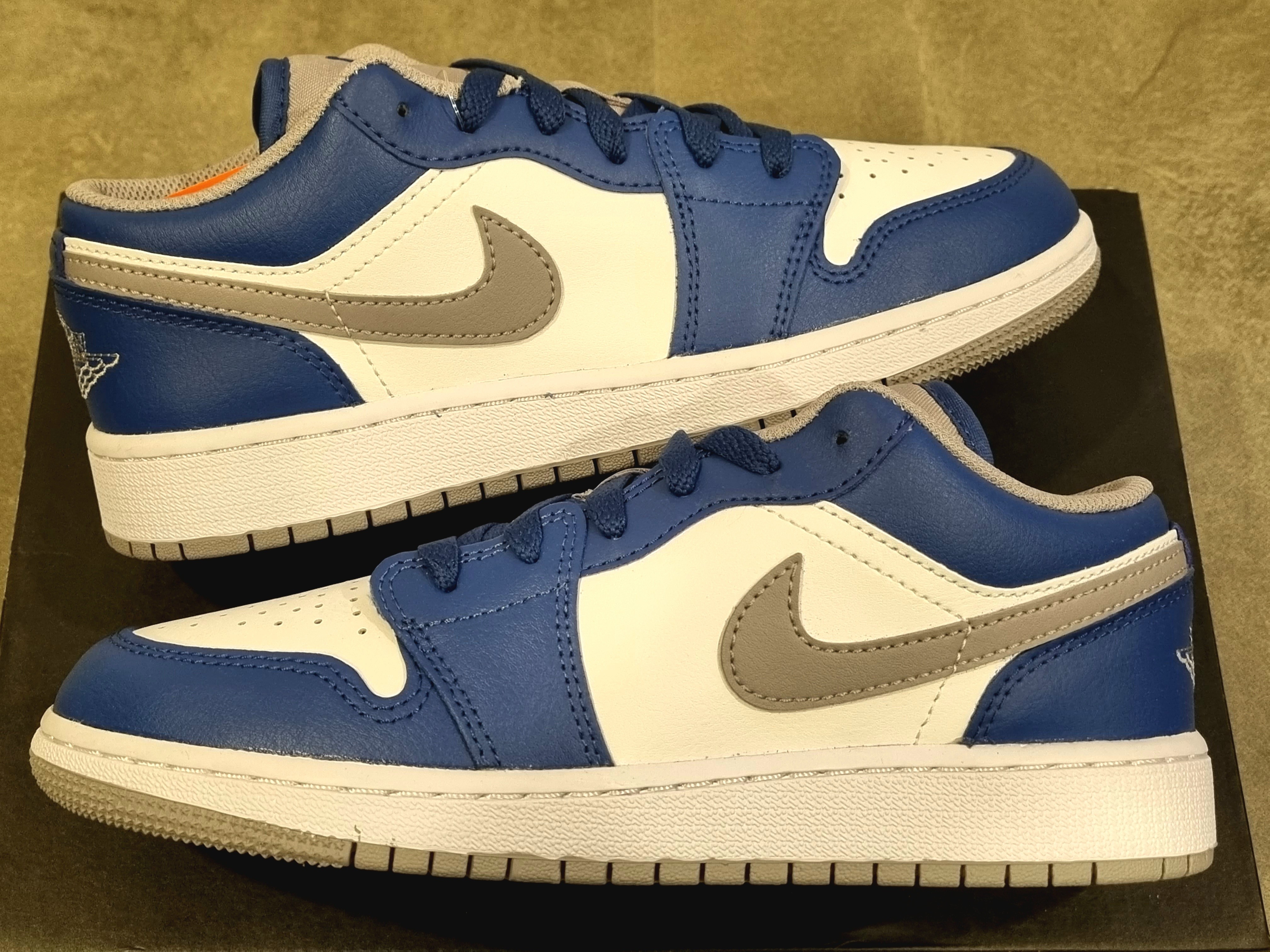 (GS) Jordan 1 Low True Blue Cement Grey 착용 스타일 - 3