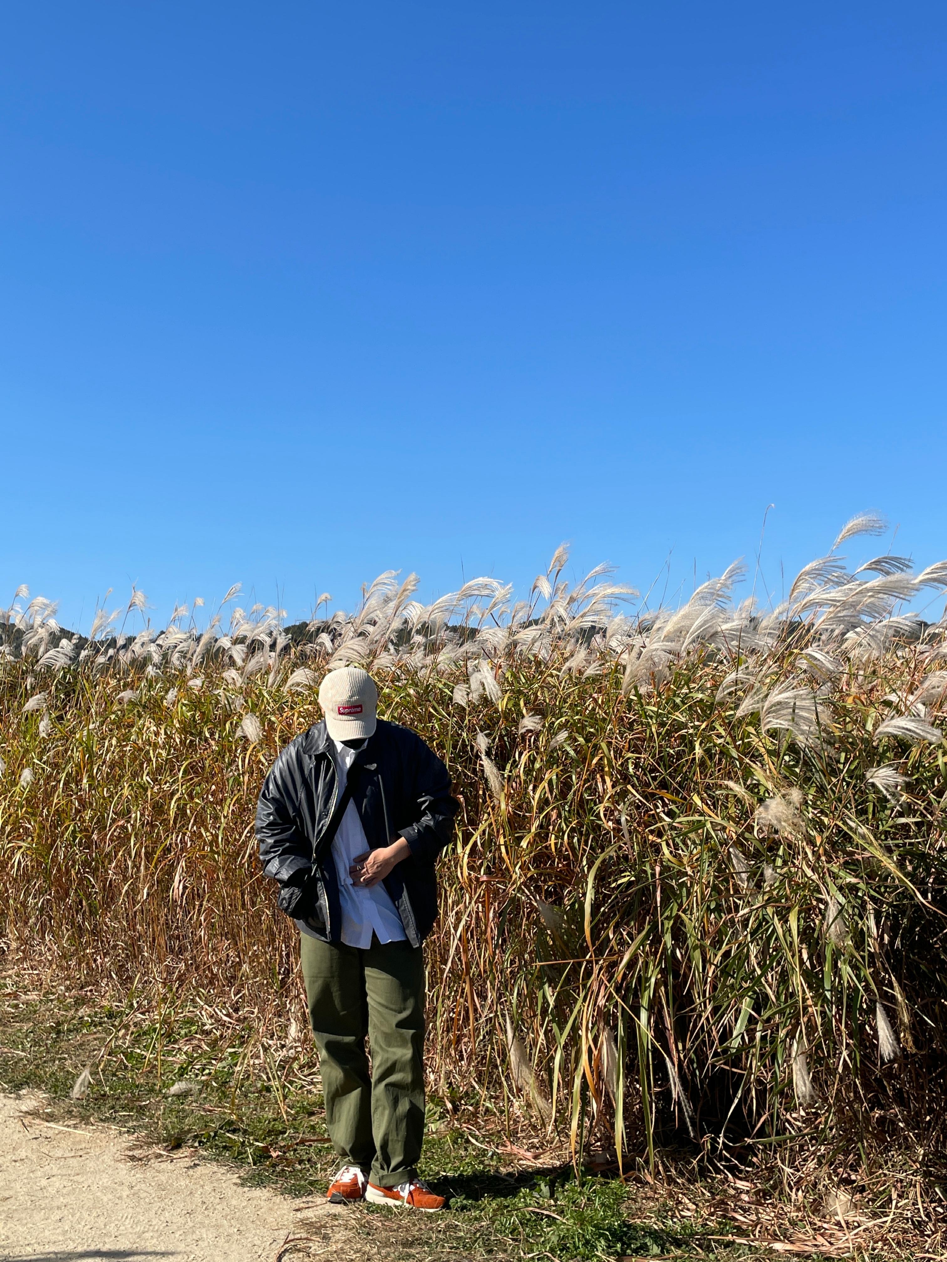New Balance 574 Heritage Orange Burst White, Supreme String Camp Cap Natural - 21SS 착용 스타일 - 2