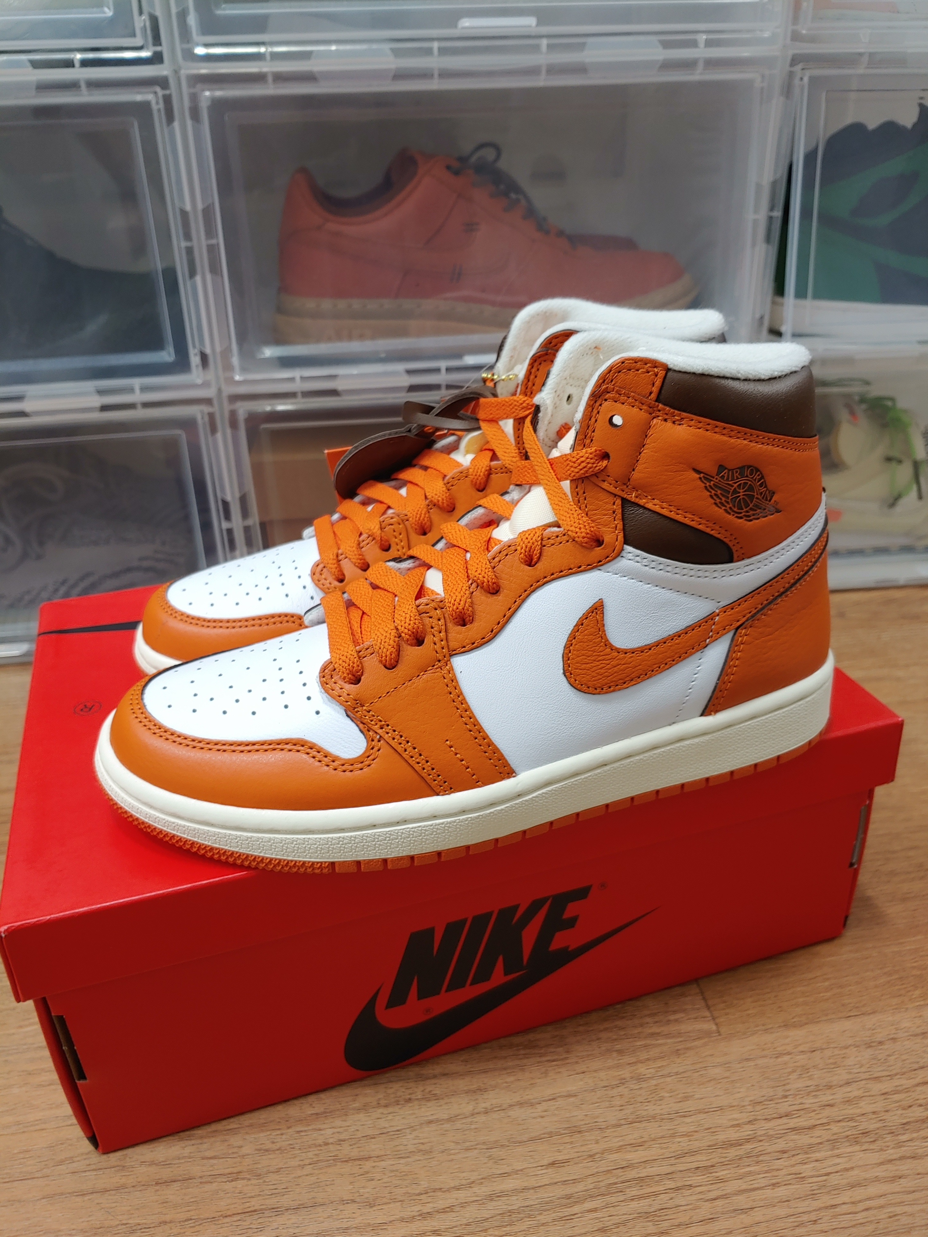 (W) Jordan 1 Retro High OG Starfish 착용 스타일 - 1