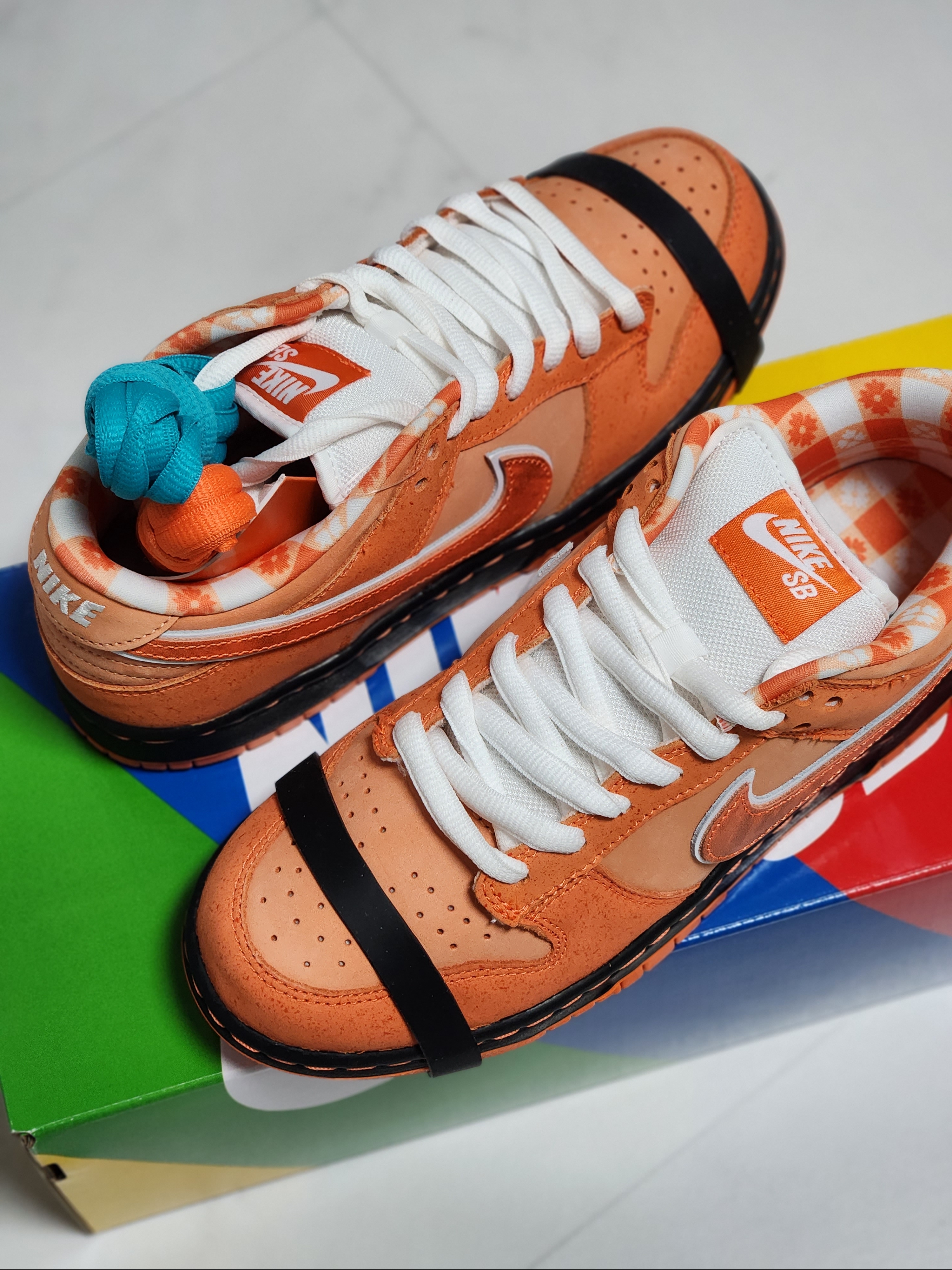 Nike x Concepts SB Dunk Low Orange Lobster (Regular Box) 착용 스타일 - 1