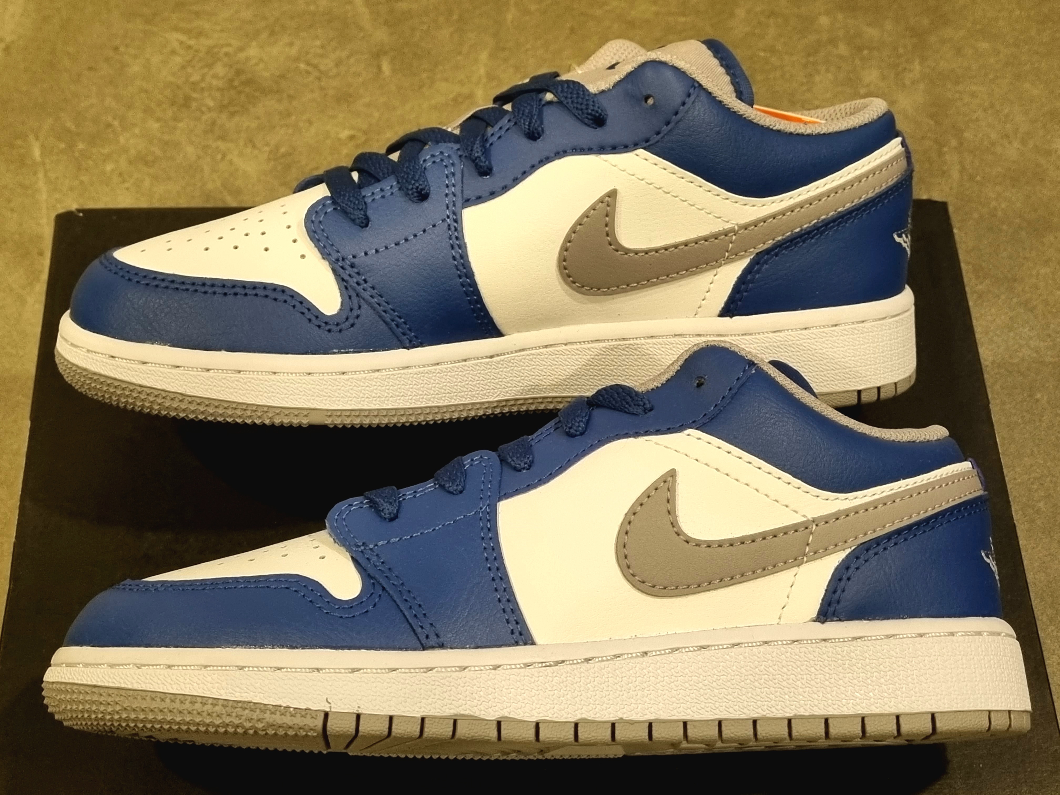(GS) Jordan 1 Low True Blue Cement Grey 착용 스타일 - 2