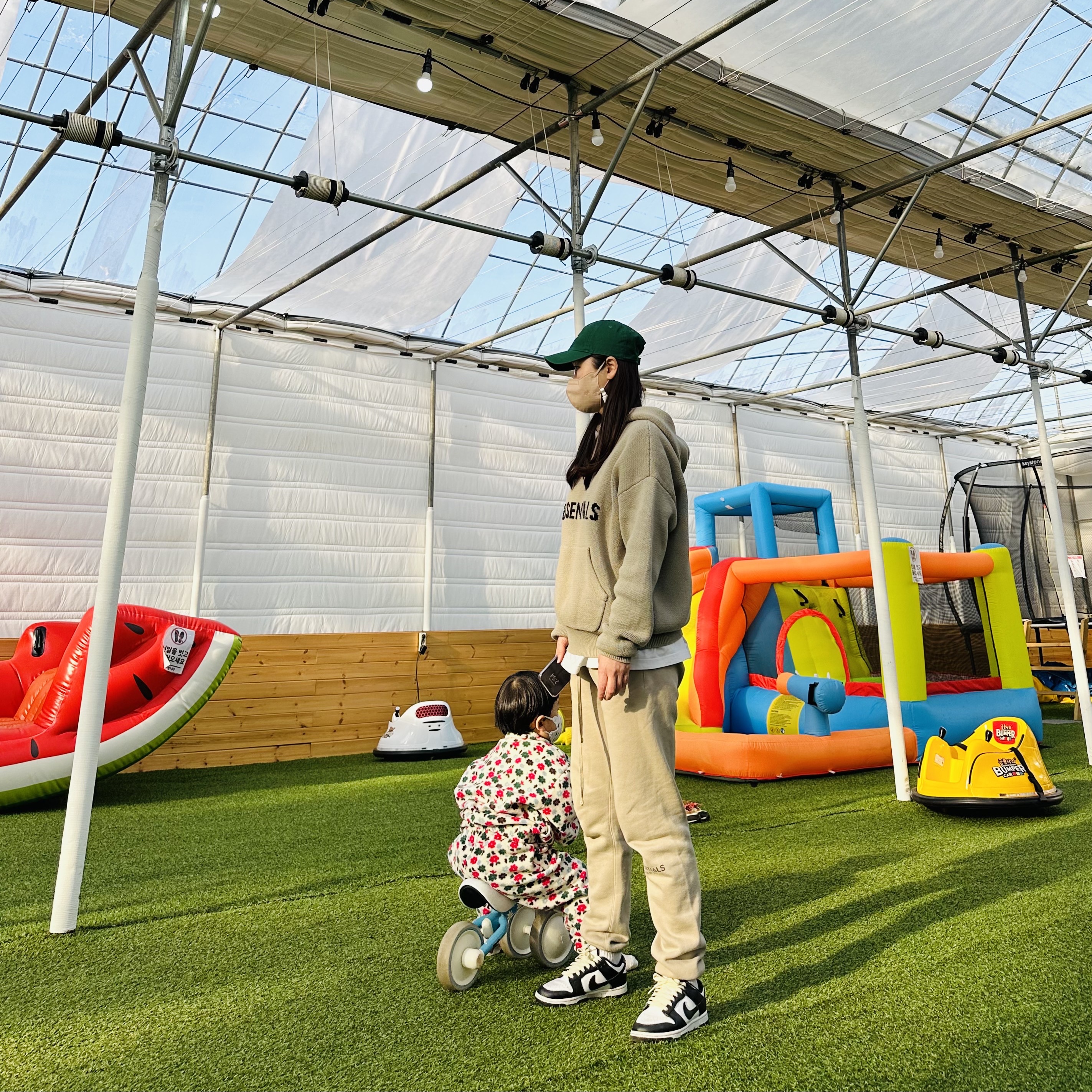 Nike H86 Korea Cap Black, Souvenir Official Eunify Classic Hoodie Blue 착용 스타일 - 2