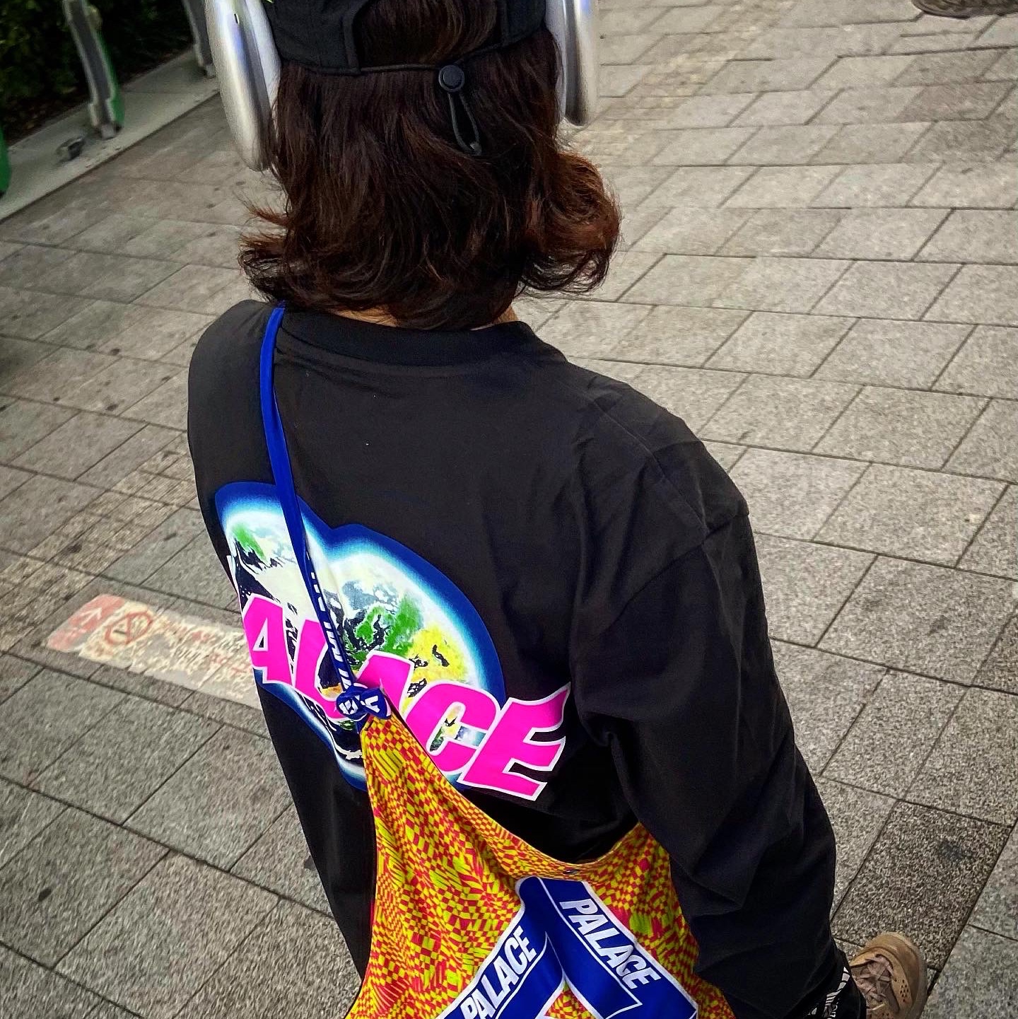 Palace x Rapha EF Education First Long Sleeve T-Shirt Black - 22SS, Palace x Rapha EF Education First Musette Multi - 22SS 착용 스타일