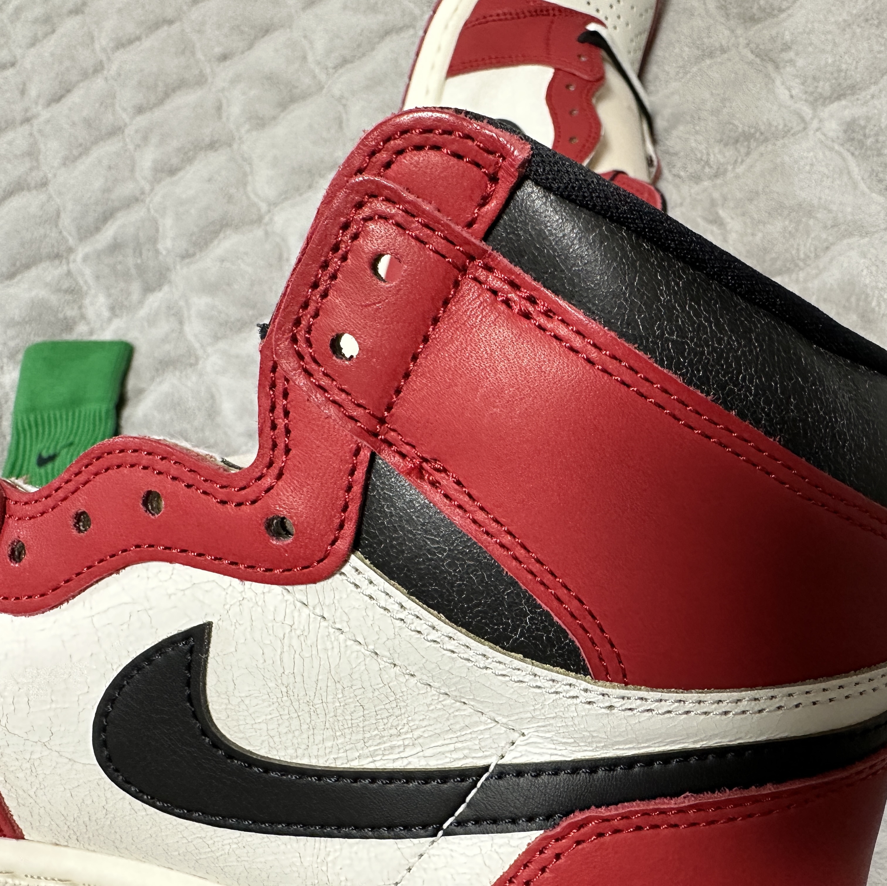 Jordan 1 Retro High OG Chicago 2022 착용 스타일 - 4