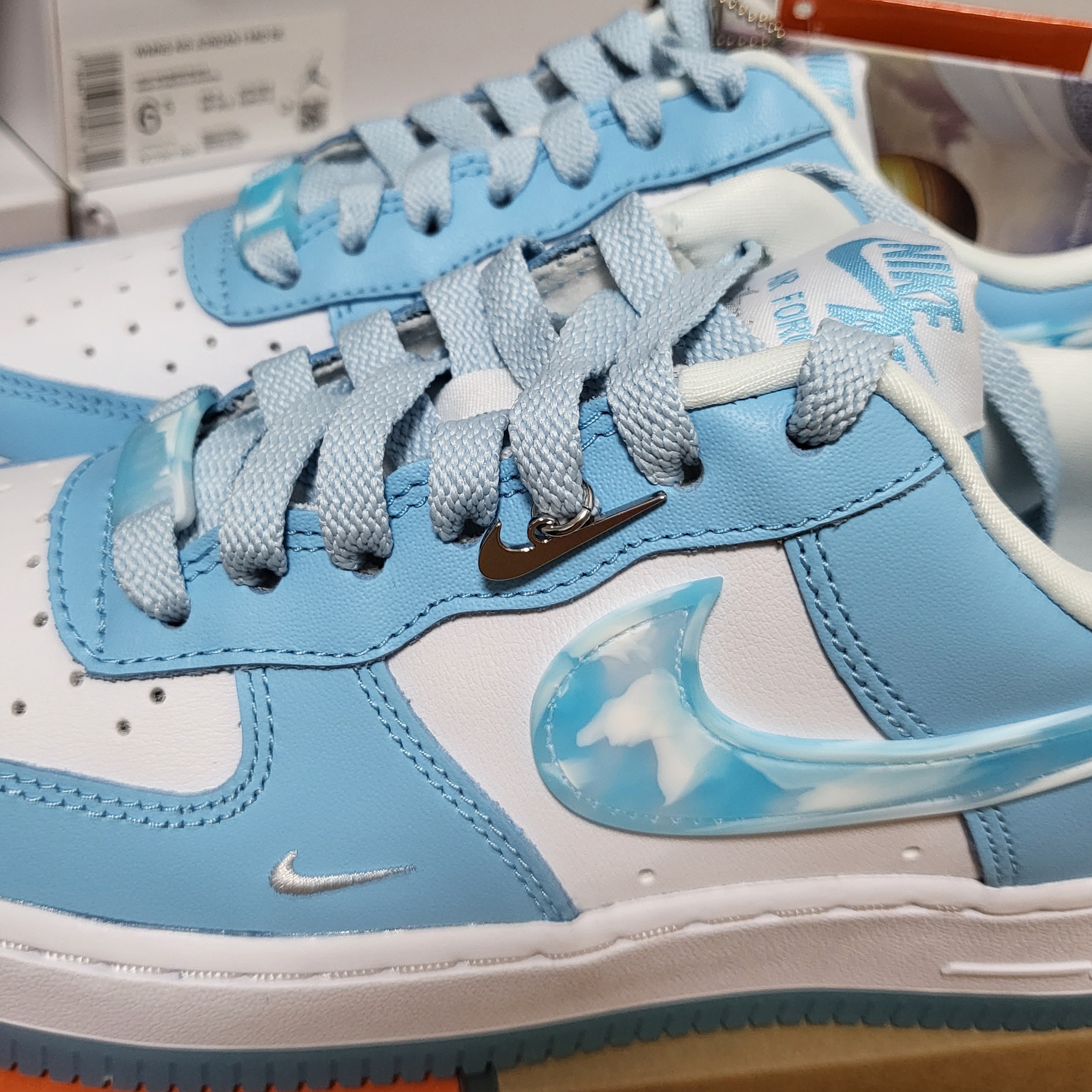 (W) Nike Air Force 1 '07 LX Celestine Blue 착용 스타일