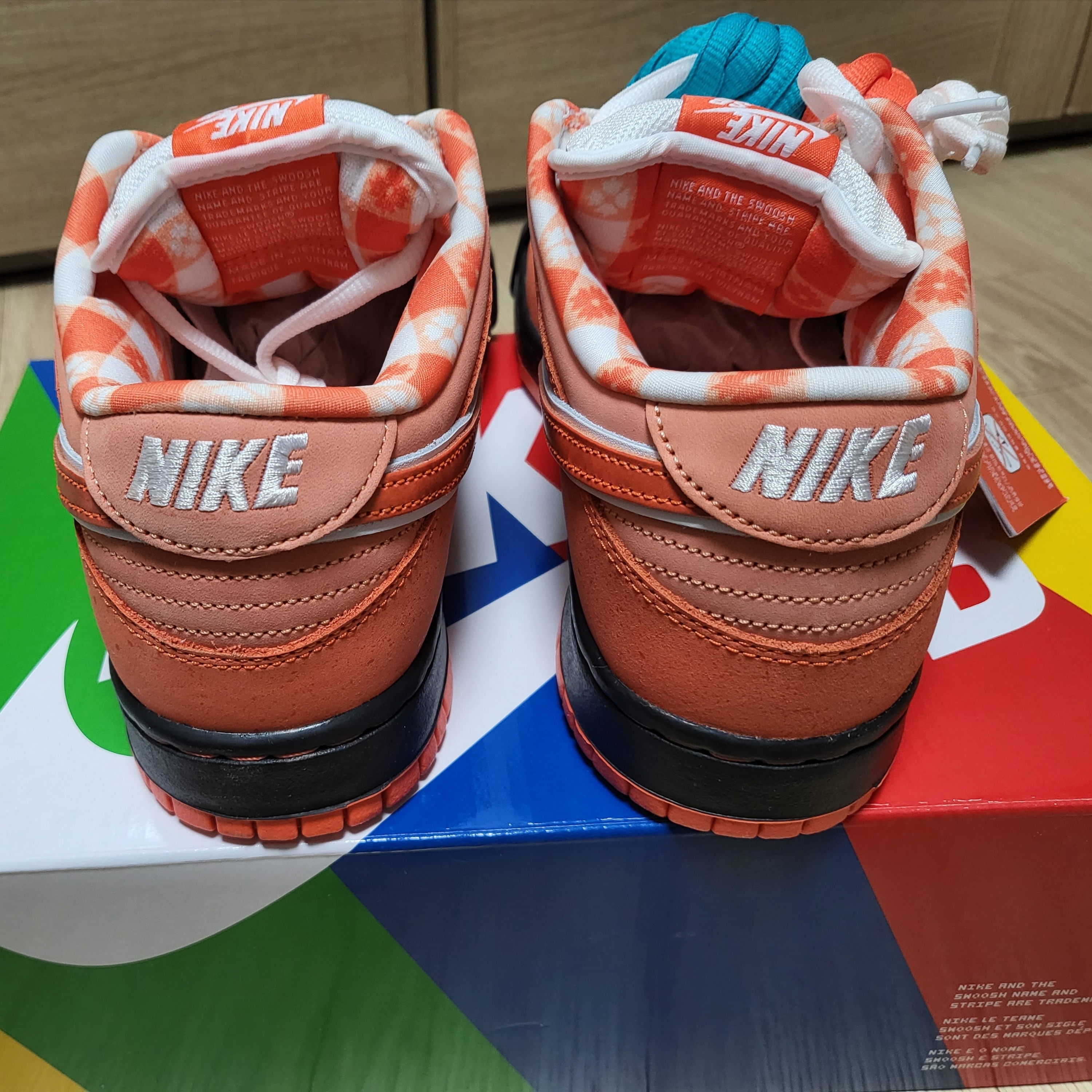 Nike x Concepts SB Dunk Low Orange Lobster (Regular Box) 착용 스타일 - 5