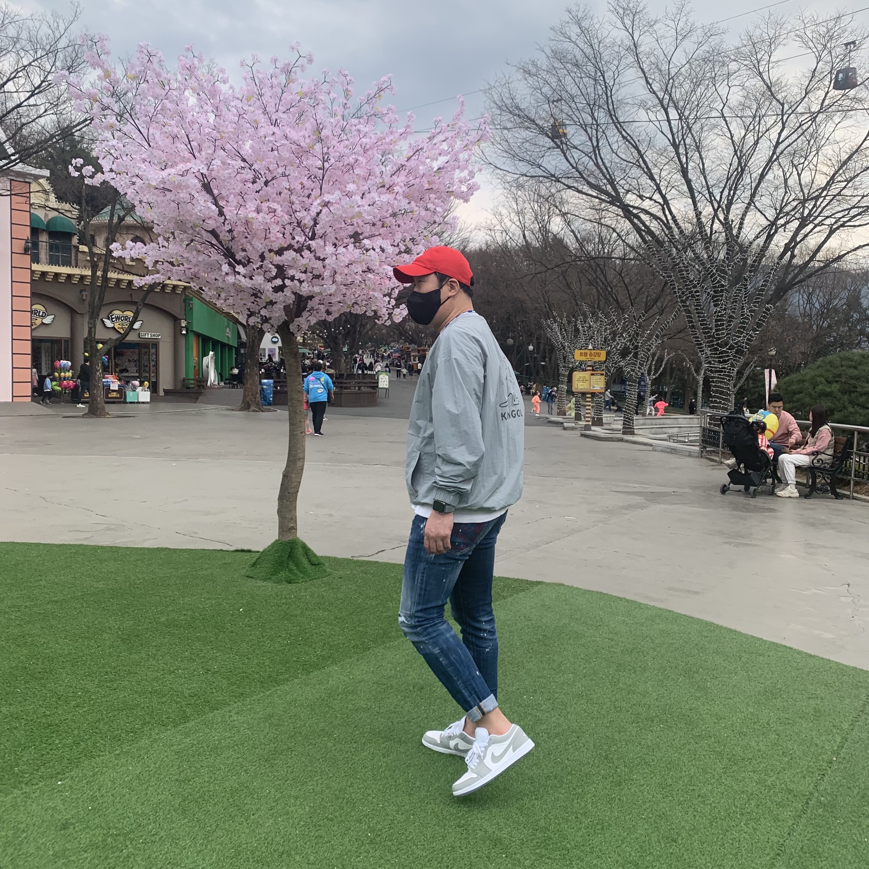 (W) Jordan 1 Low White Wolf Grey 착용 스타일