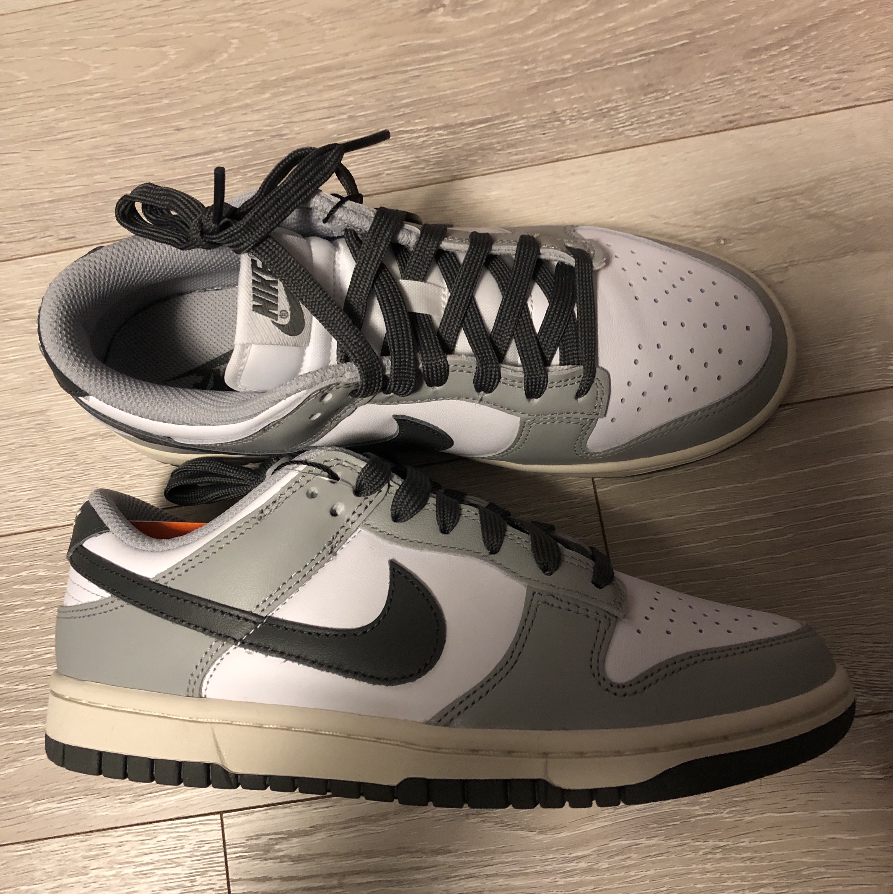(W) Nike Dunk Low Light Smoke Grey 착용 스타일