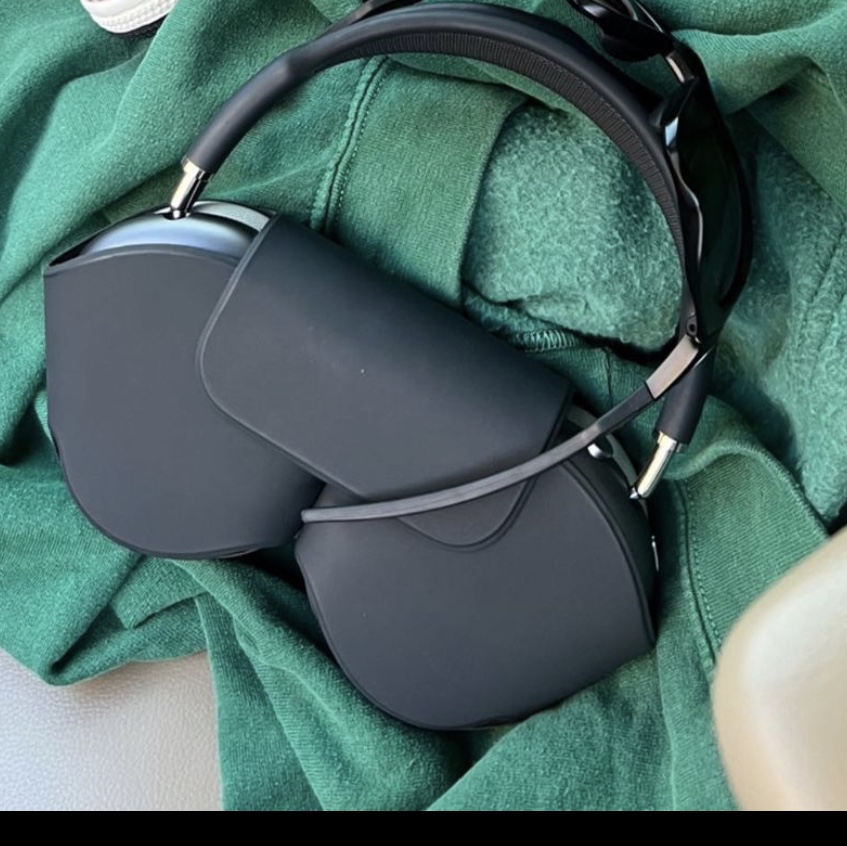 Apple AirPods Max Lightning Space Gray (Korean Ver.) 착용 스타일