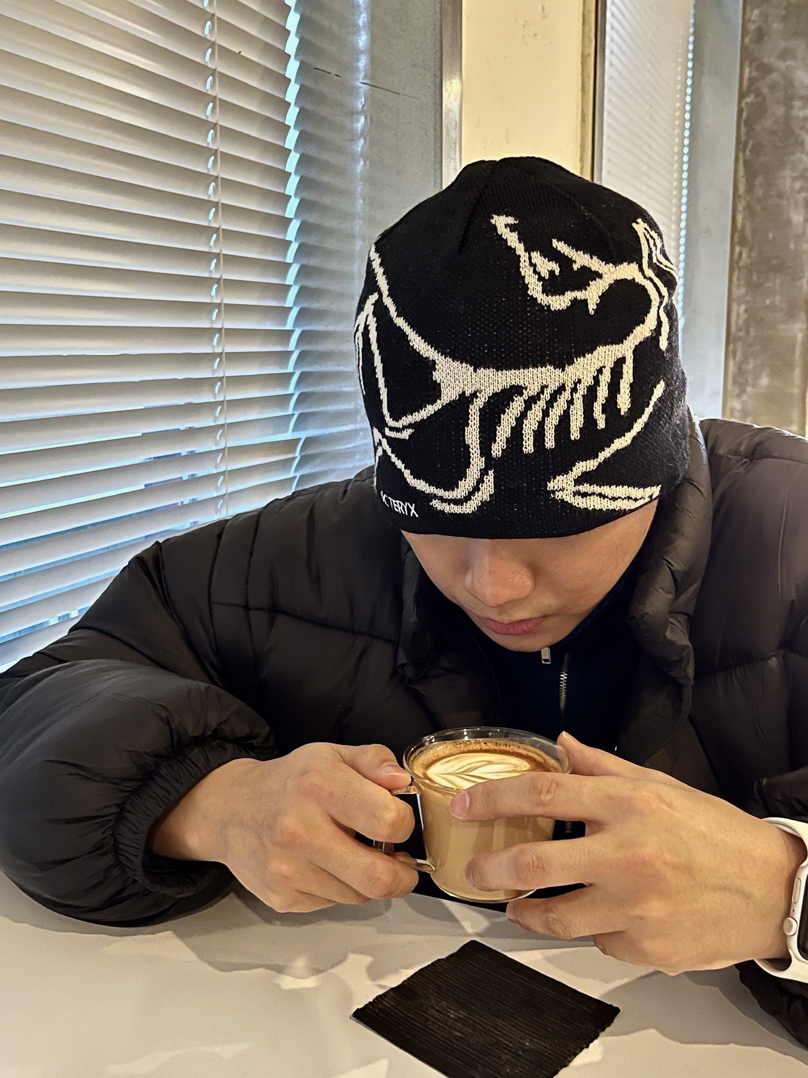 Arc'teryx Bird Head Toque Orca 착용 스타일 - 1