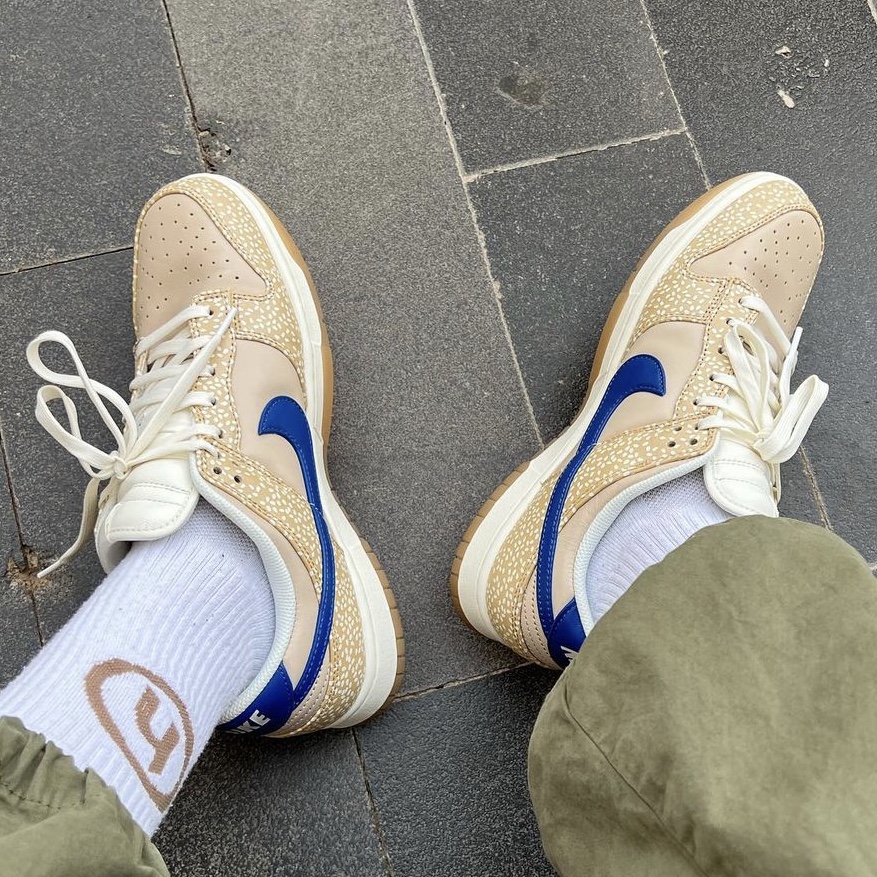 Nike Dunk Low Retro Sesame Blue Jay 착용 스타일