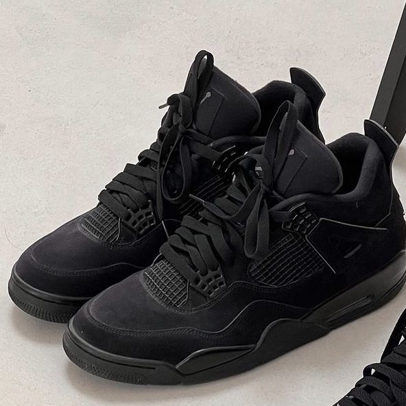 Jordan 4 Retro Black Cat 2020 착용 스타일