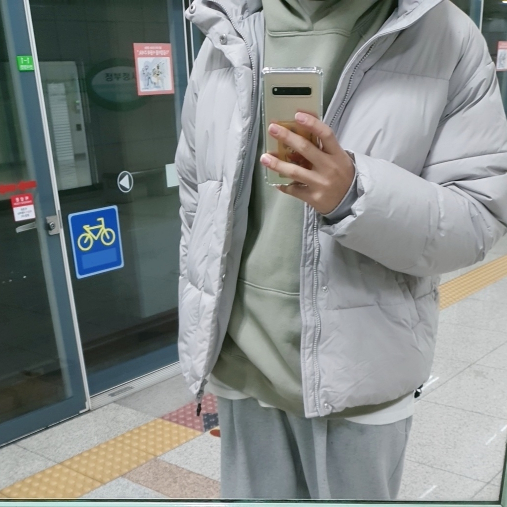 Essentials Pull-Over Hoodie Pistachio - 21FW 착용 스타일