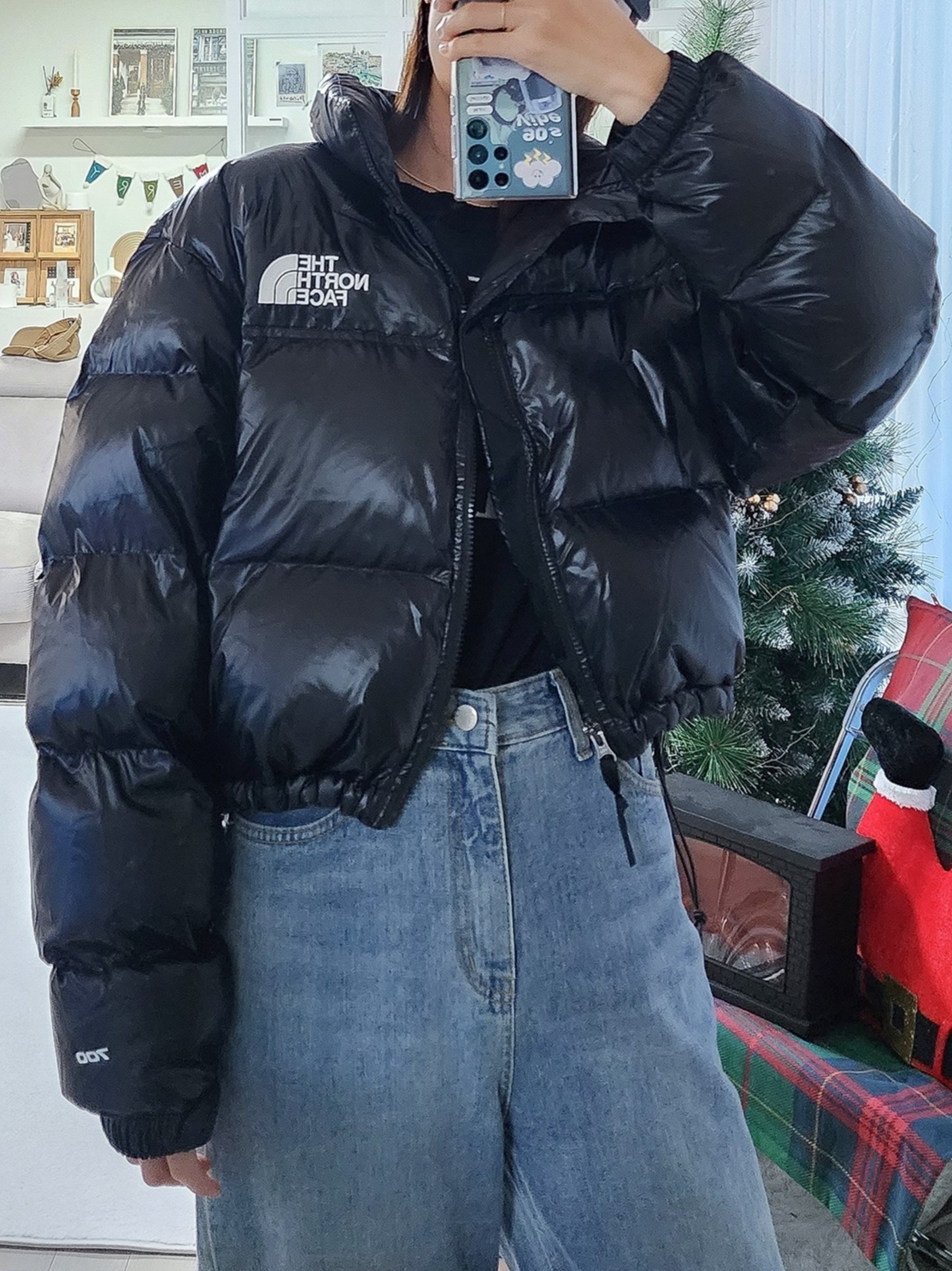 (W) The North Face Nuptse Short Jacket TNF Black 착용 스타일 - 1