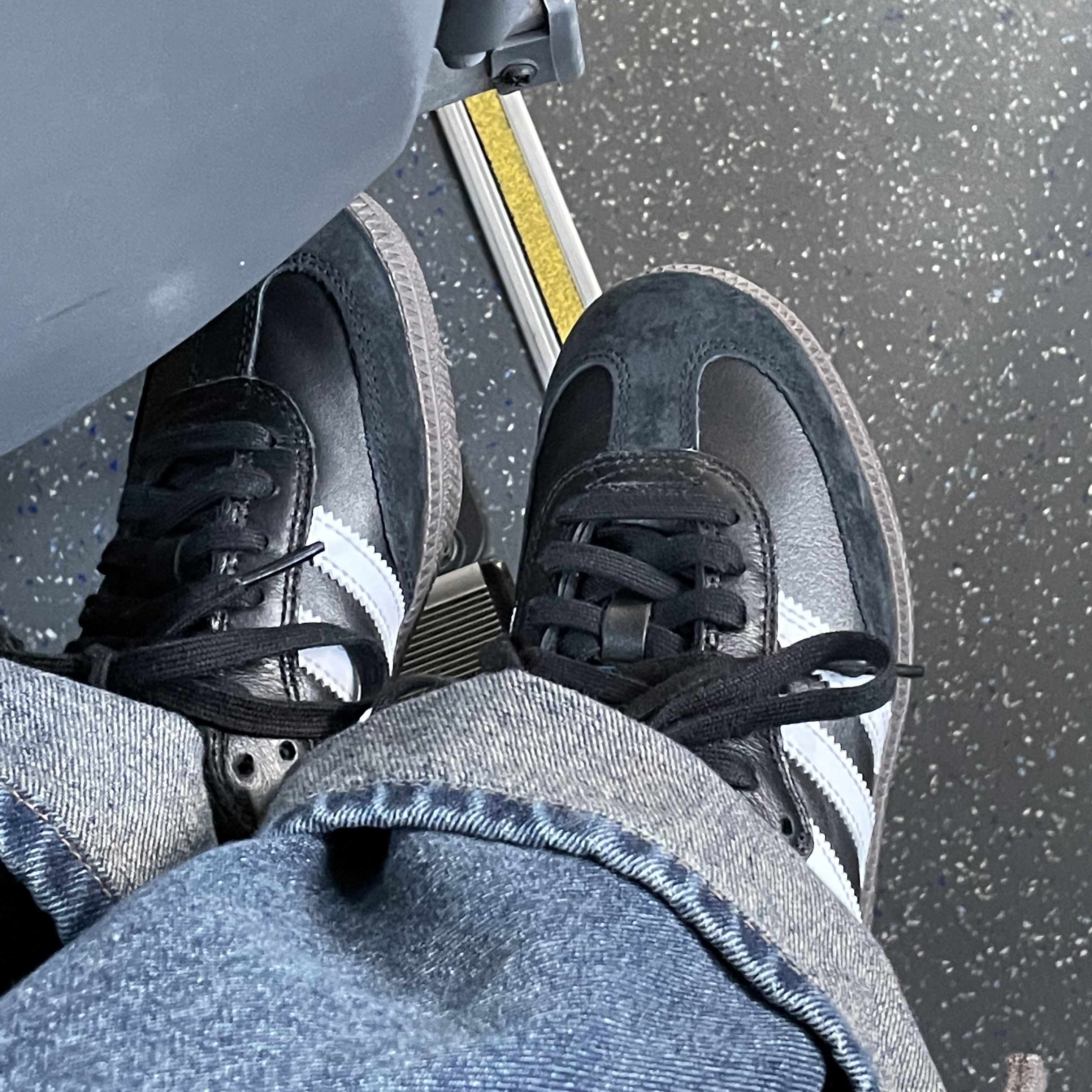 Adidas Samba ADV Black 착용 스타일 - 1