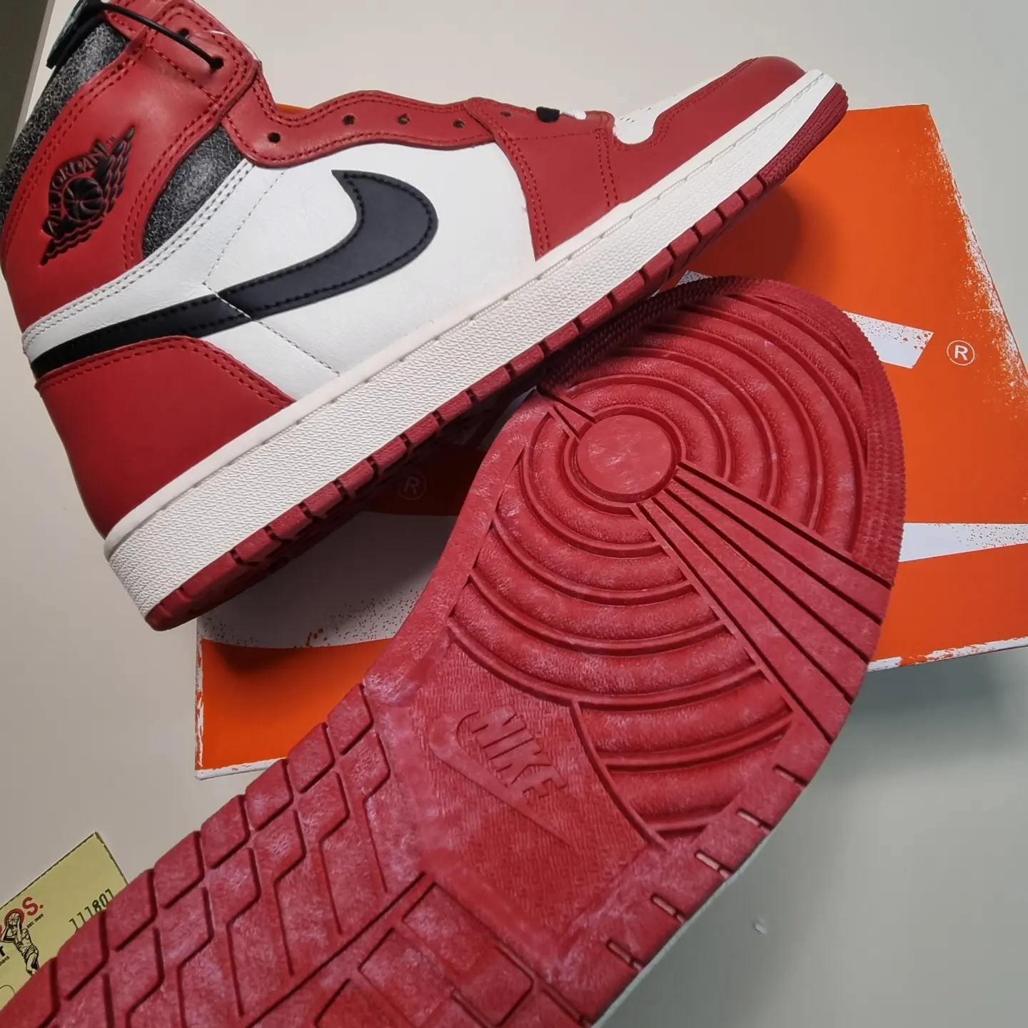 Jordan 1 Retro High OG Chicago 2022 착용 스타일 - 2