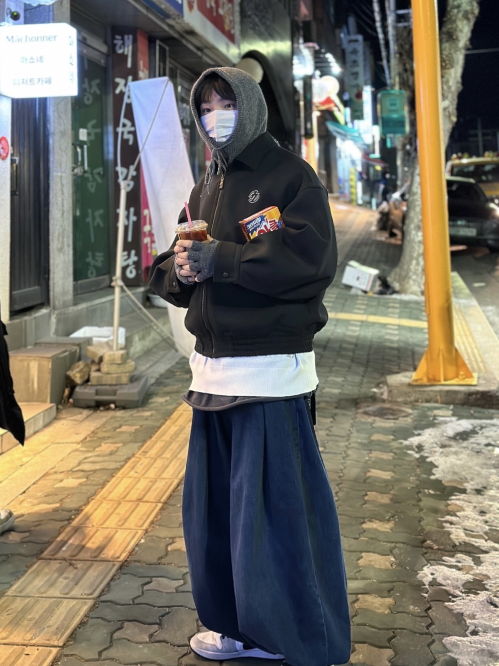 Jordan 1 Low Light Smoke Grey, Zara x Ader Error Wide Leg Jeans Blue 착용 스타일