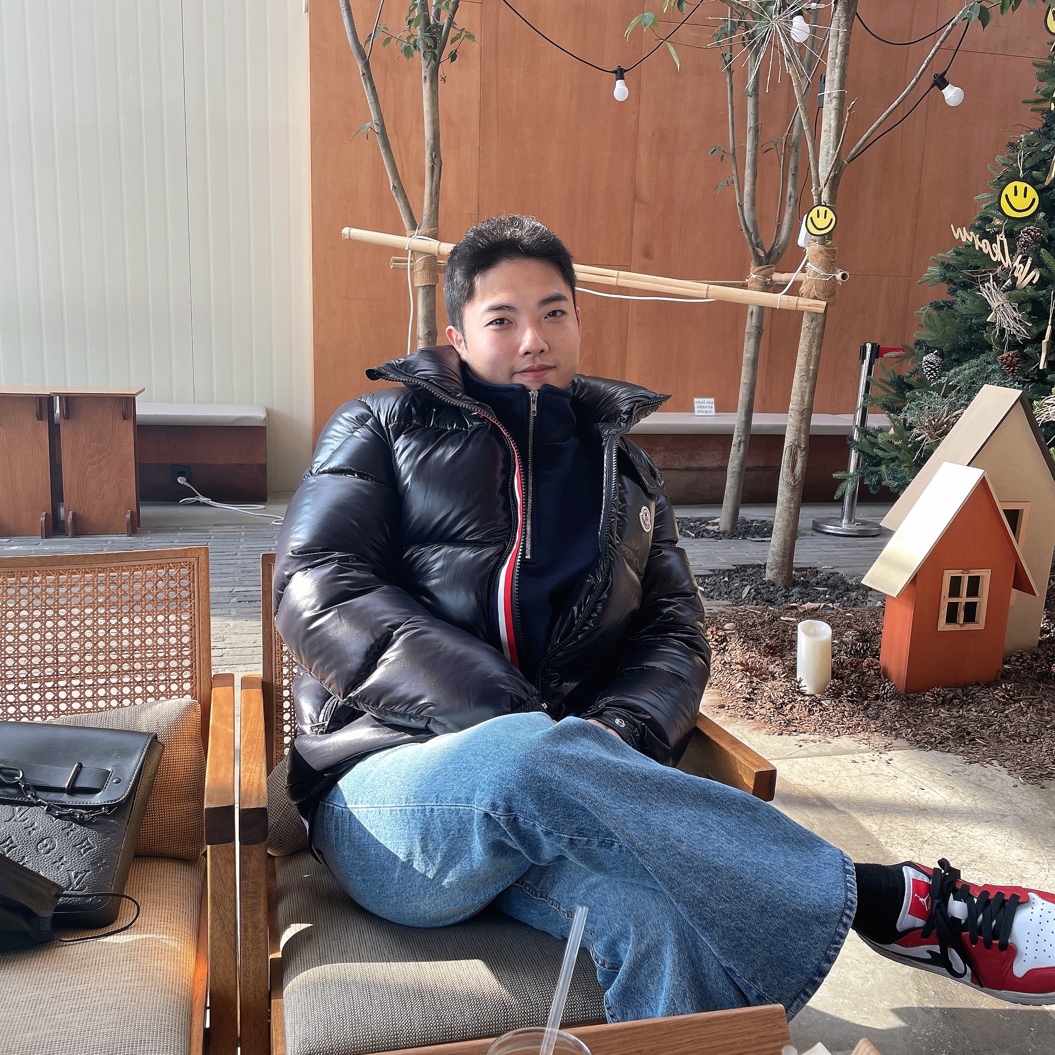 Moncler Montbeliard Short Down Jacket Black - 22FW, Jordan 1 Low Golf Chicago 착용 스타일 - 2