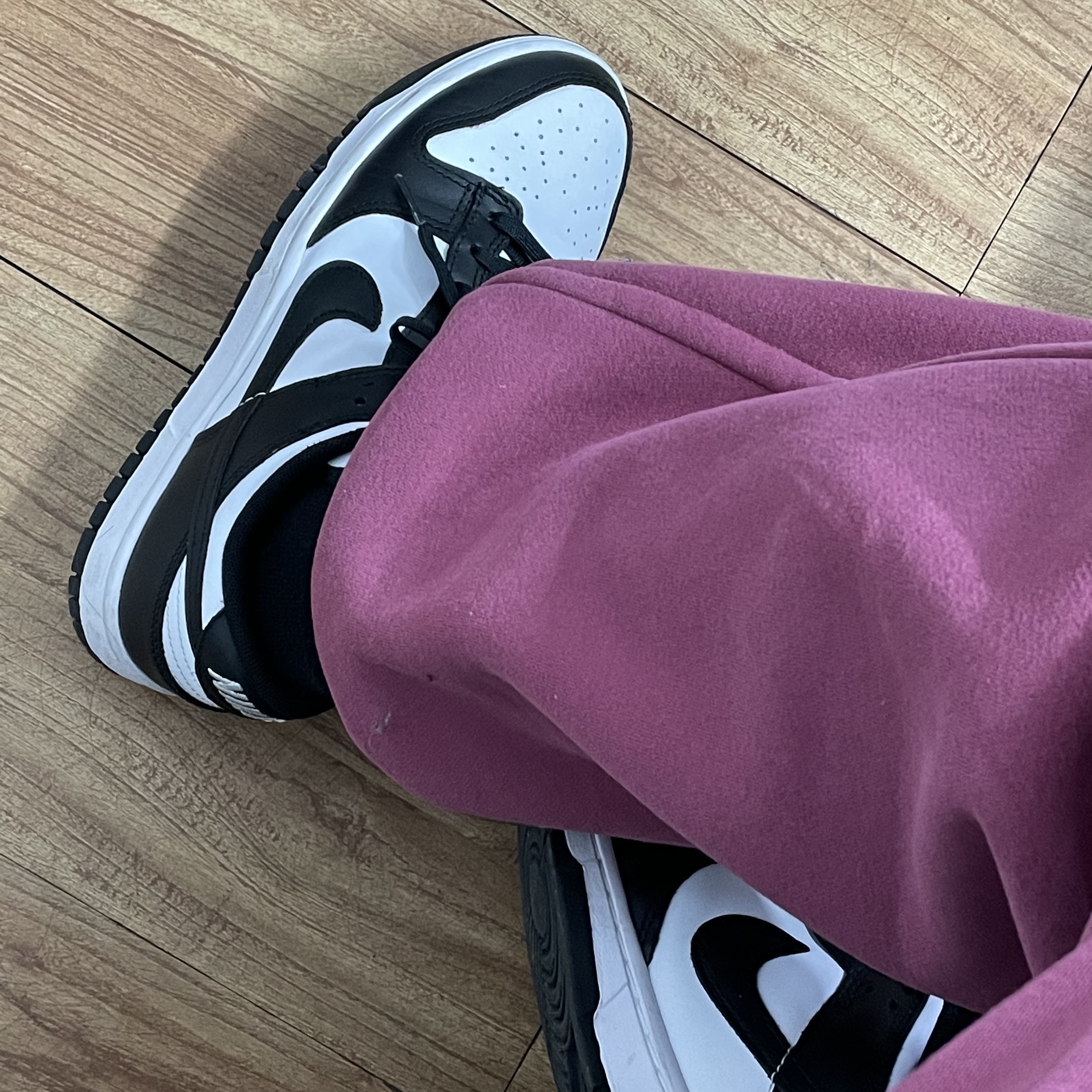 Nike Dunk Low Retro Black 착용 스타일