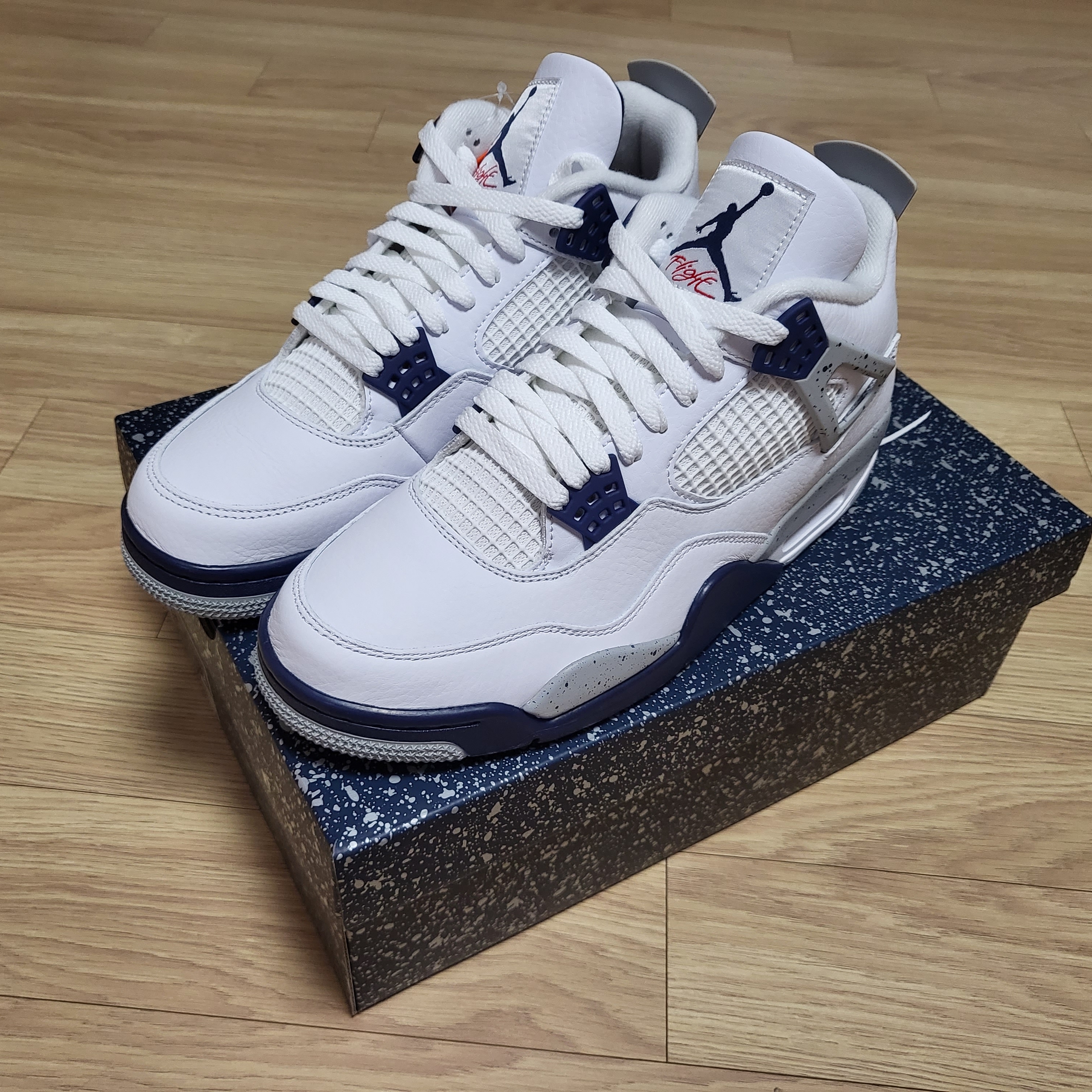 Jordan 4 Retro Midnight Navy 착용 스타일 - 1