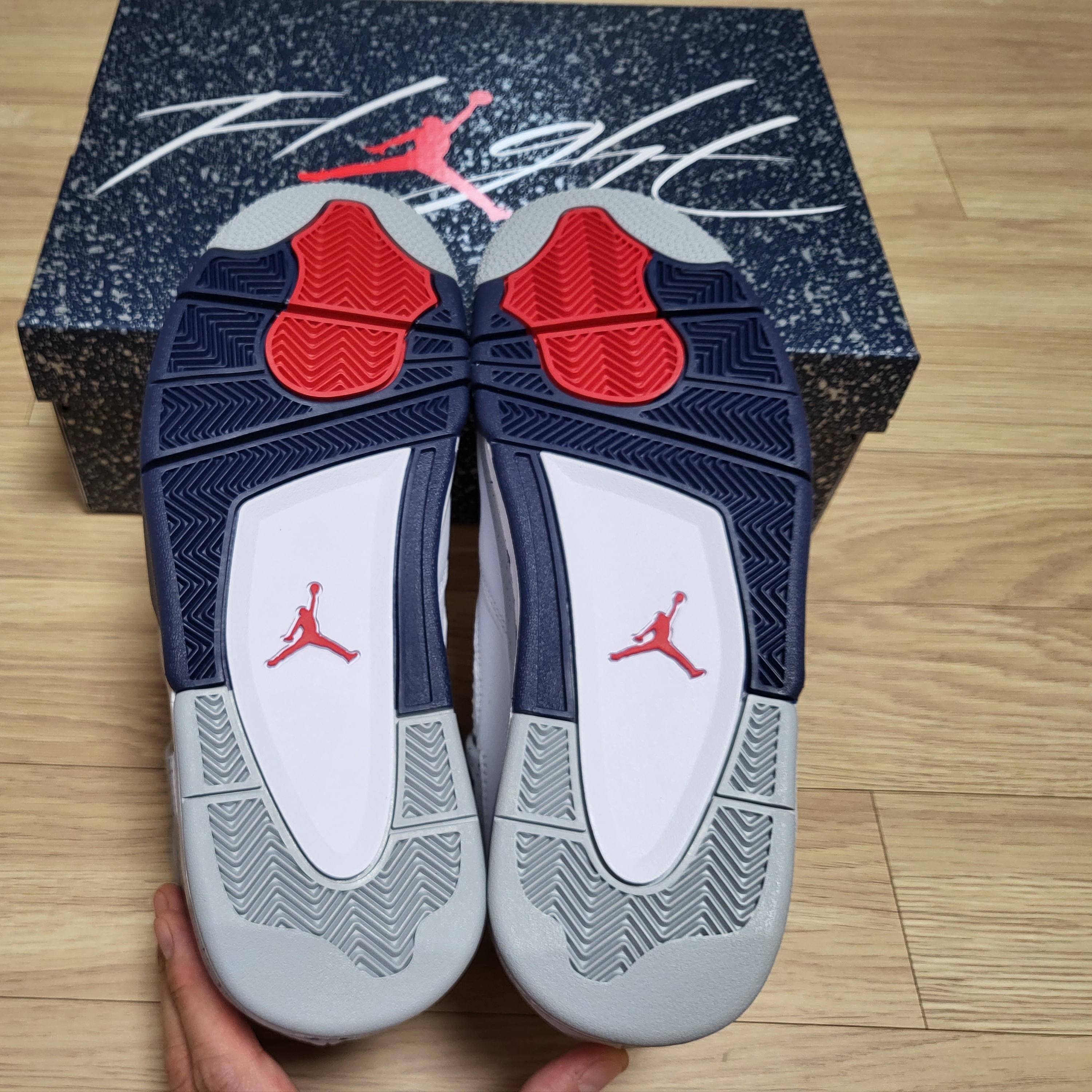 Jordan 4 Retro Midnight Navy 착용 스타일 - 4