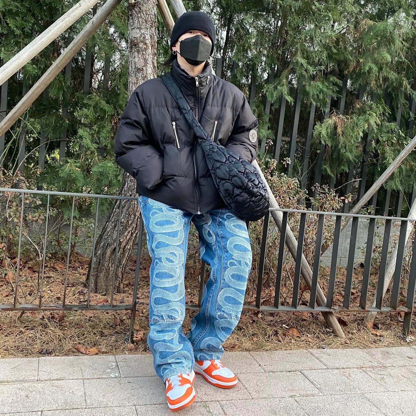 Supreme x Hysteric Glamour Snake Double Knee Denim Painter Pants Blue - 21SS, Supreme x Hysteric Glamour Snake Double Knee Denim Painter Pants White - 21SS 착용 스타일 - 2