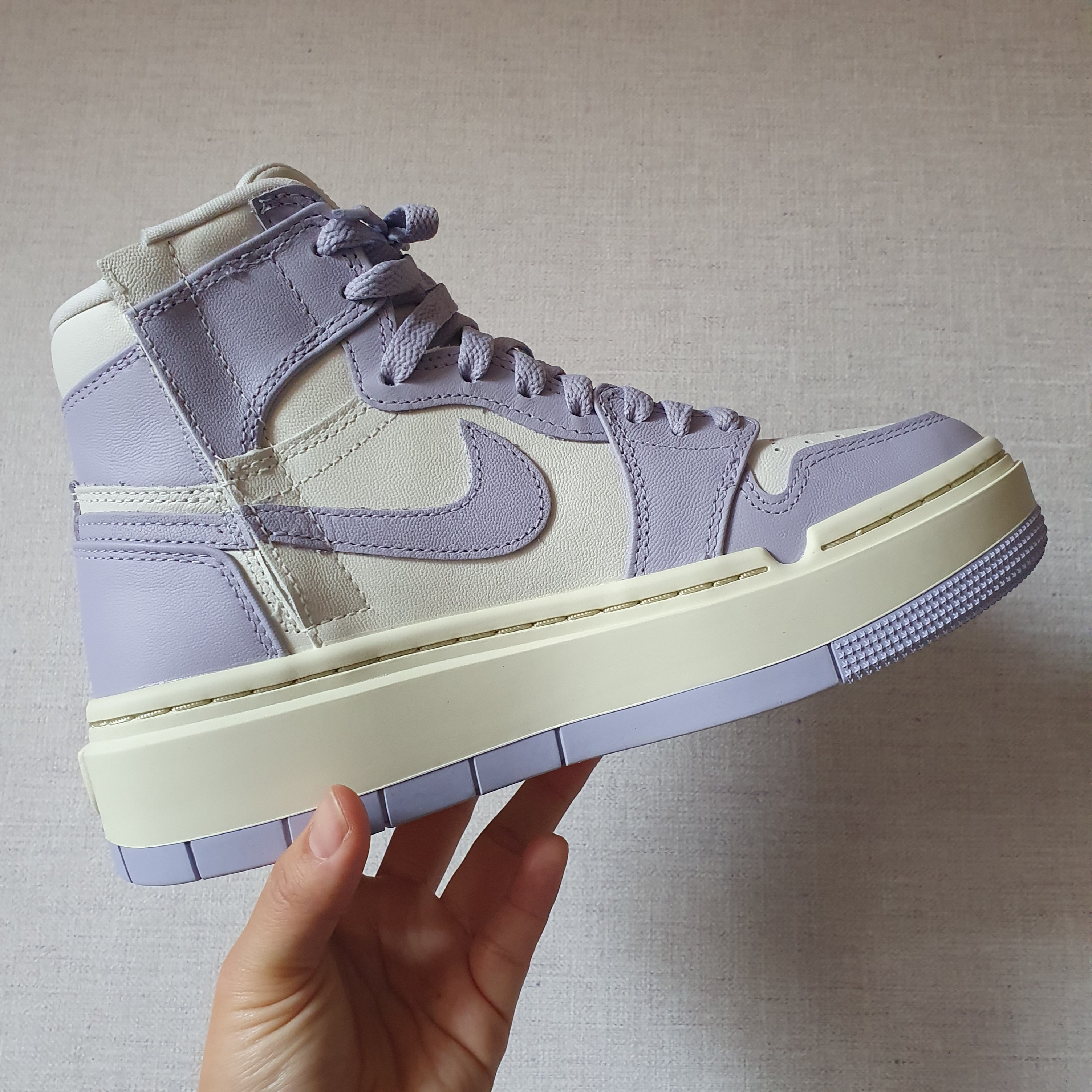 (W) Jordan 1 Elevate High Titanium 착용 스타일
