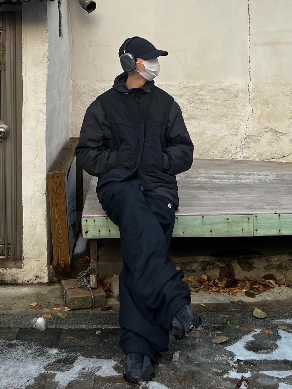 Nike x Matthew M Williams Zoom 004 Triple Black 착용 스타일 - 1