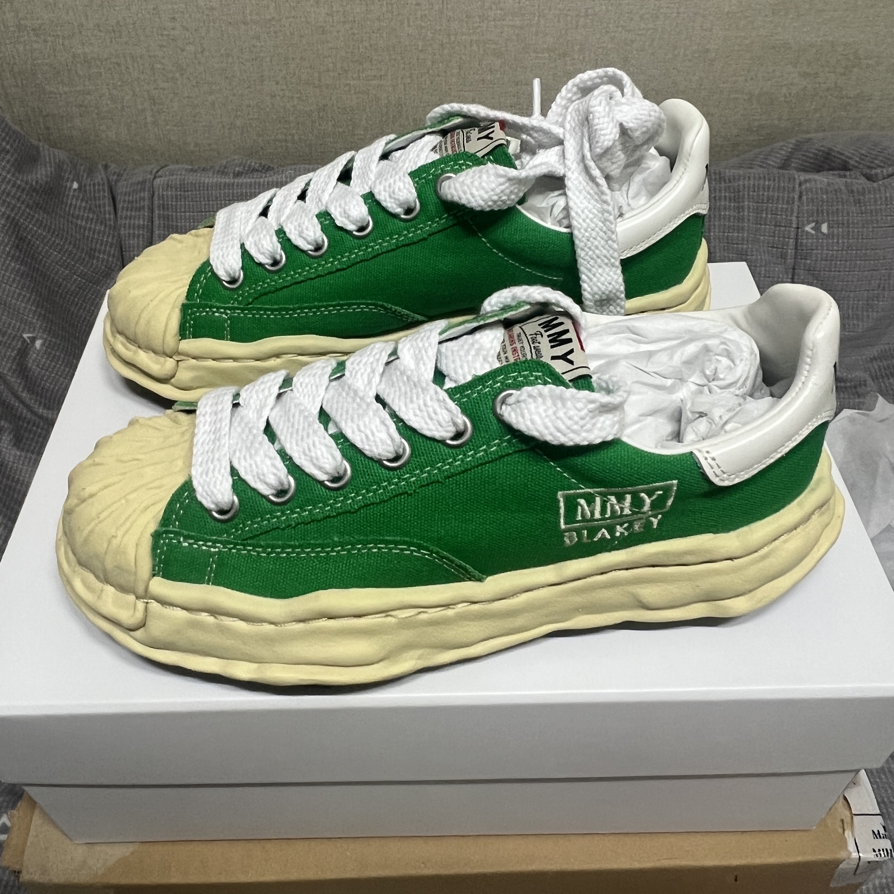 Maison Mihara Yasuhiro Blakey VL OG Sole Canvas Low-top Sneakers Green 착용 스타일 - 2