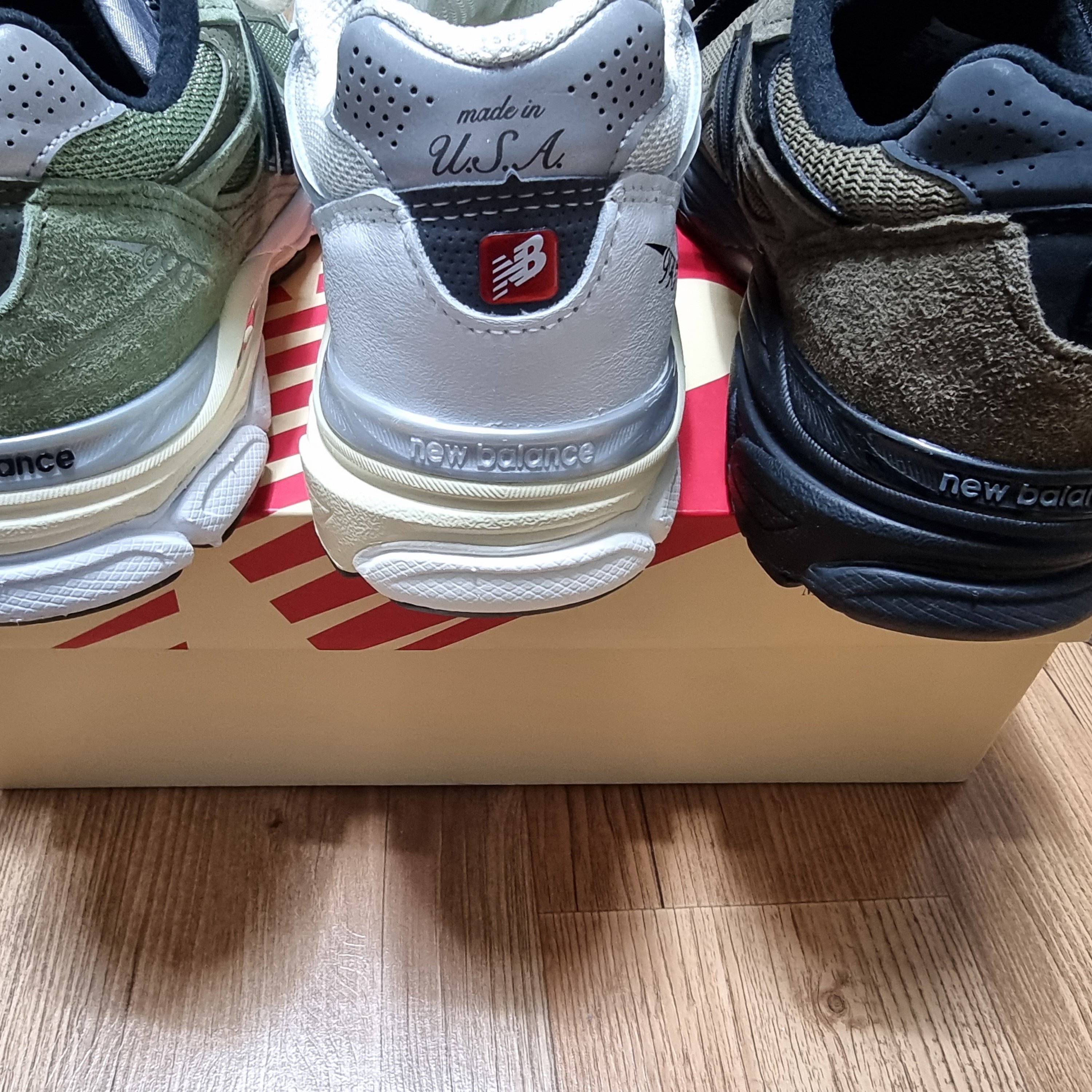 New Balance x JJJJound 990v3 Olive, New Balance x JJJJound 990v3 Brown Black 착용 스타일 - 2