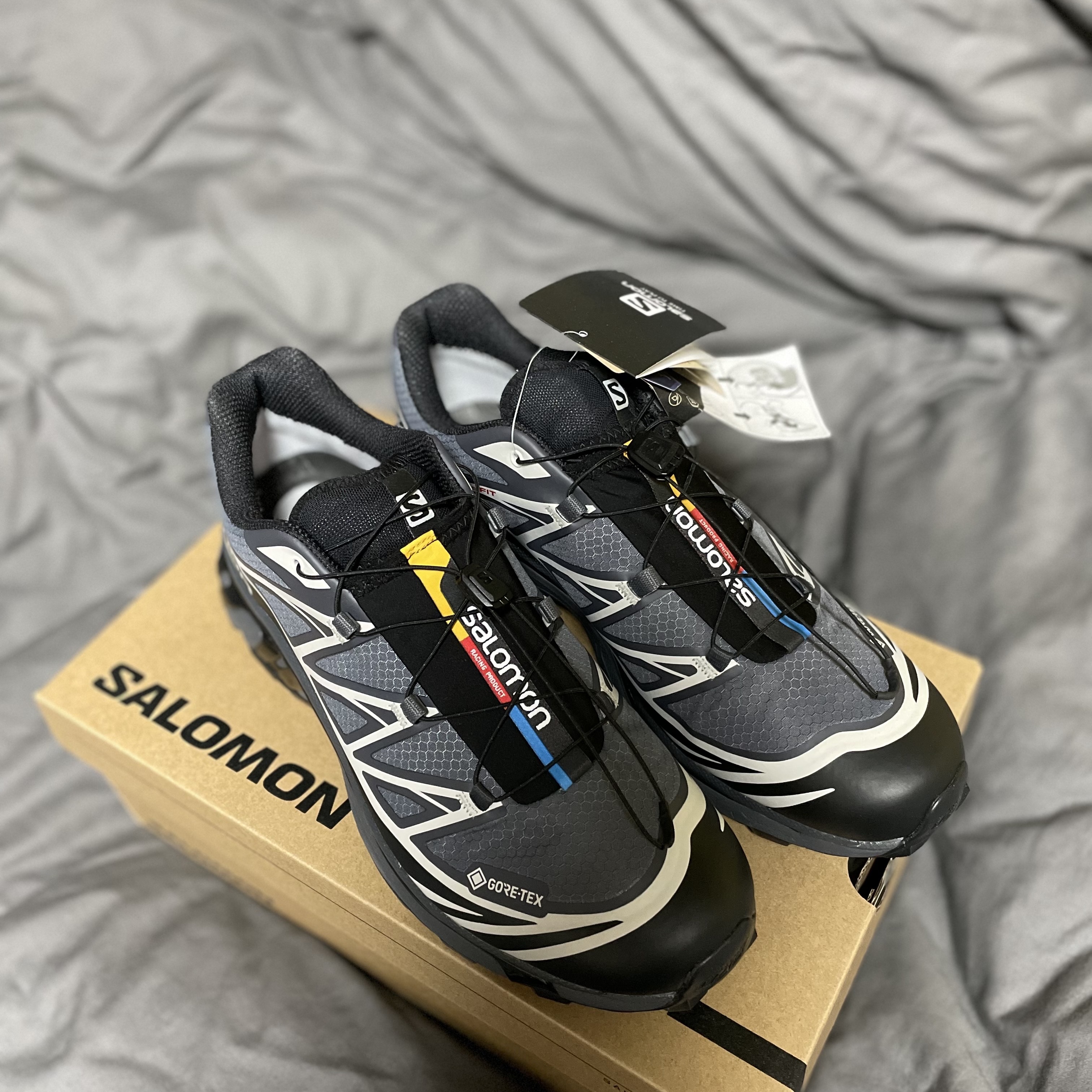 Salomon XT-6 Gore-Tex Black Ebony 착용 스타일 - 2