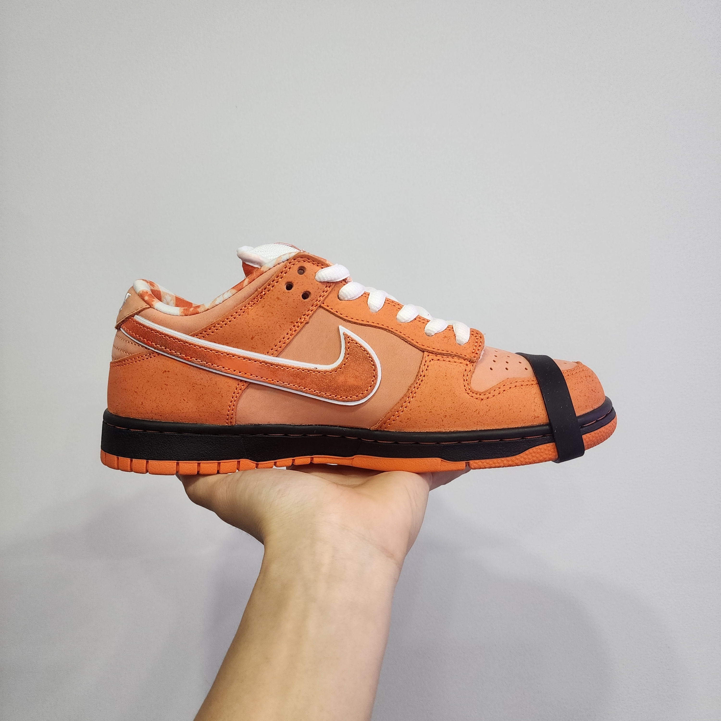 Nike x Concepts SB Dunk Low Orange Lobster (Regular Box), Nike x Concepts SB Dunk Low Orange Lobster (Special Box) 착용 스타일 - 3