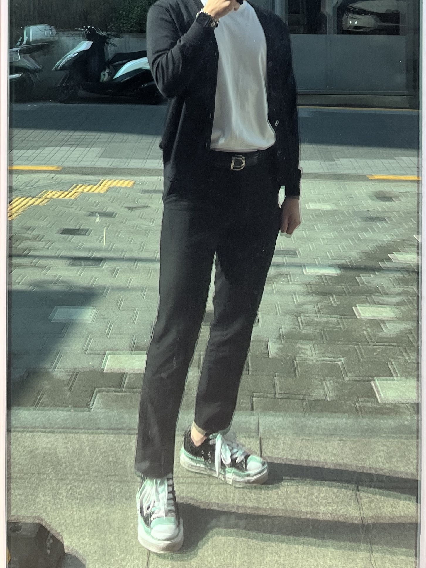 Maison Mihara Yasuhiro Hank OG Sole Canvas Low-top Sneakers Black 착용 스타일