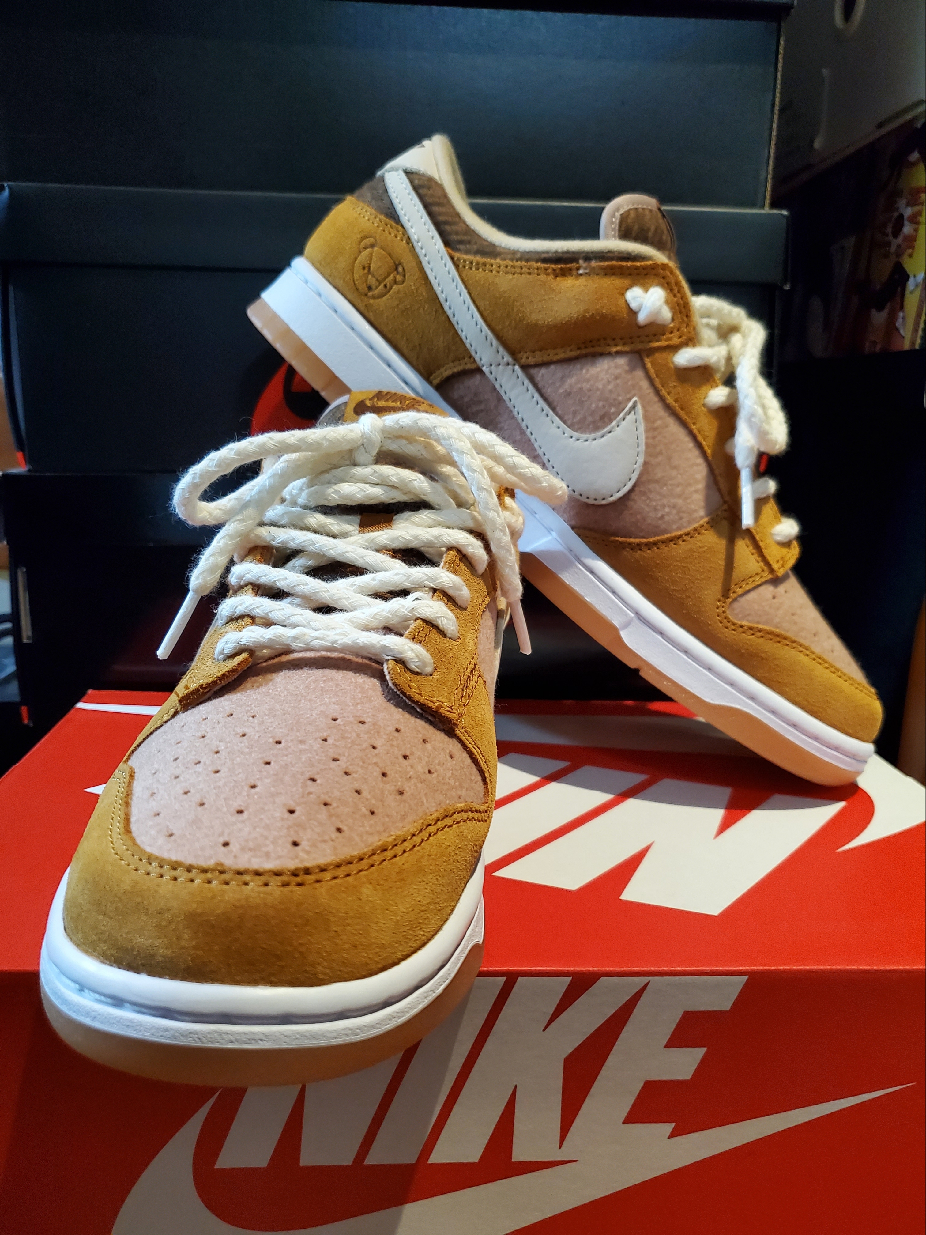 Nike Dunk Low SE Praline Desert Ochre 착용 스타일 - 1